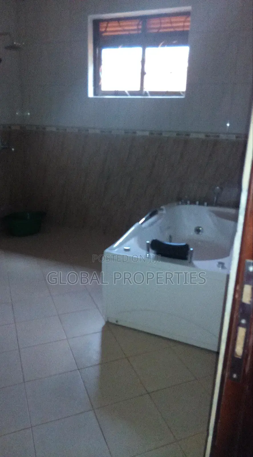 4bdrm Bungalow in Naalya, Central Division for rent in Central Division