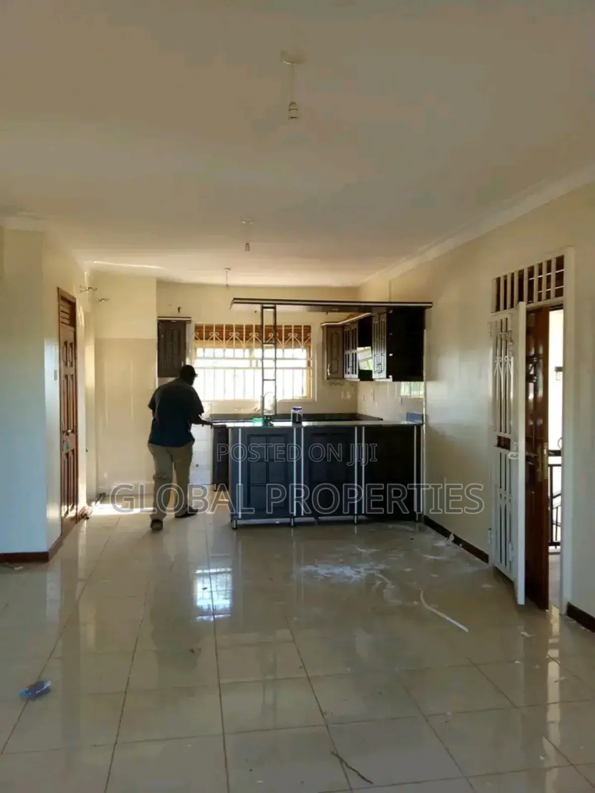 2bdrm Bungalow in Nsawo Estate, Central Division for rent in Central Division