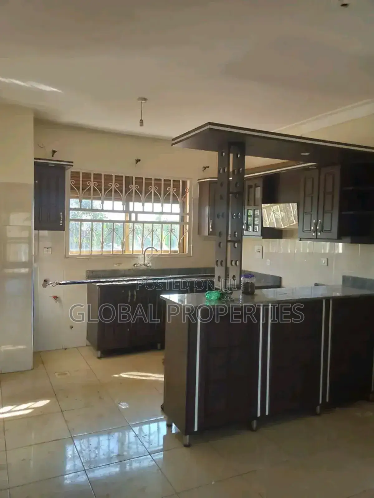 2bdrm Bungalow in Nsawo Estate, Central Division for rent in Central Division