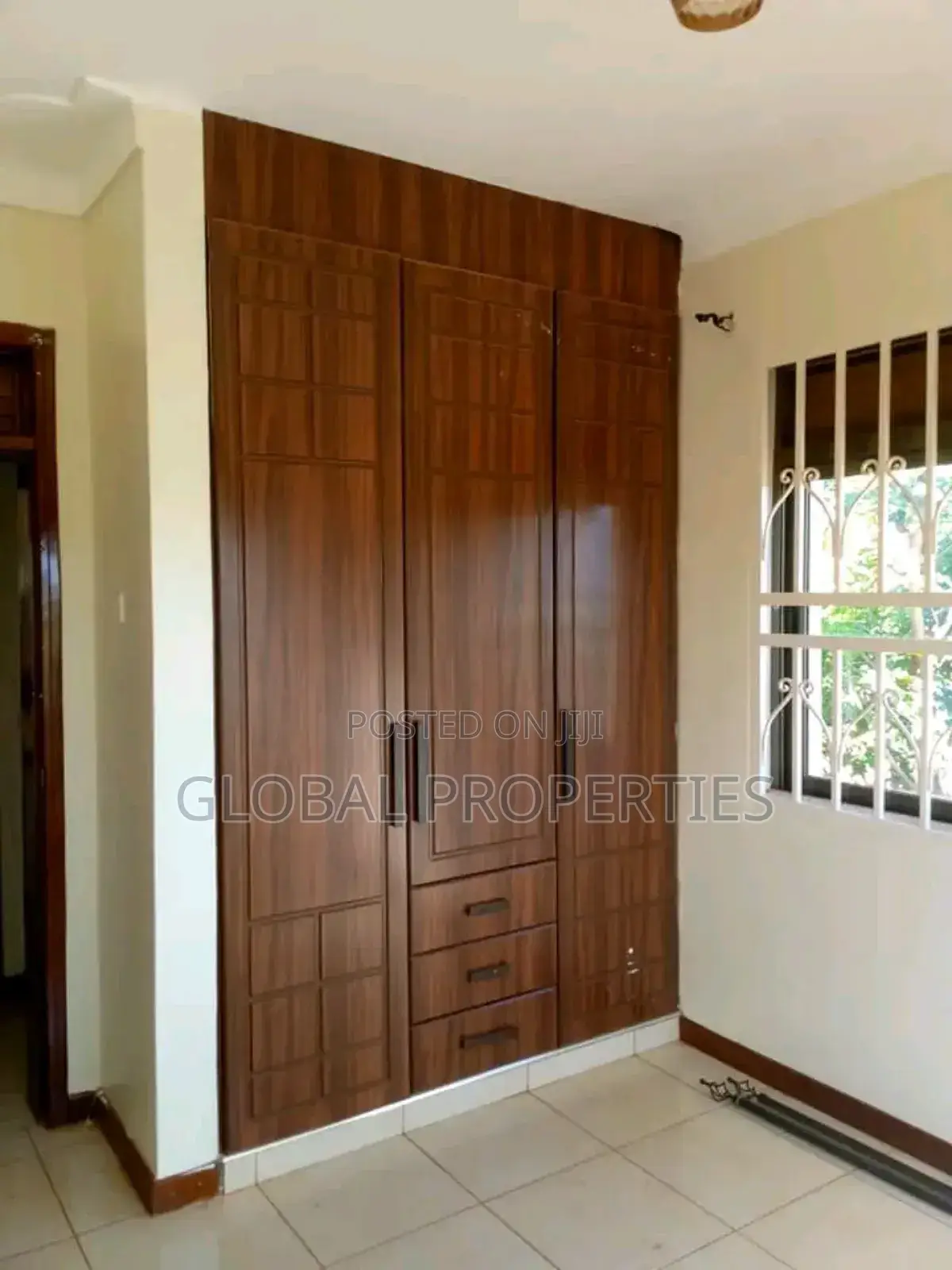 2bdrm Bungalow in Nsawo Estate, Central Division for rent in Central Division