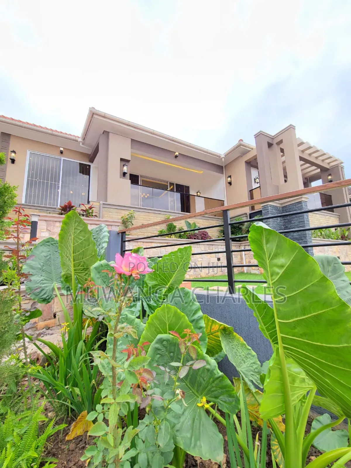 5bdrm Duplex in Fs Properties Ltd, Kira for sale in Kira