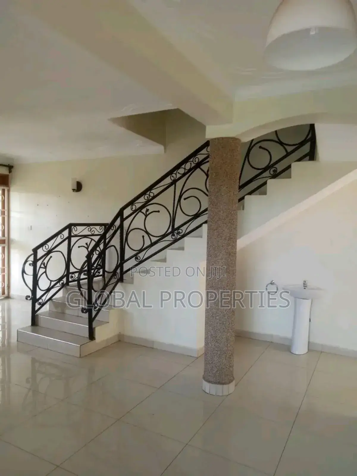 3bdrm Duplex in Kireka Namugongo Rd, Central Division for rent in Central Division