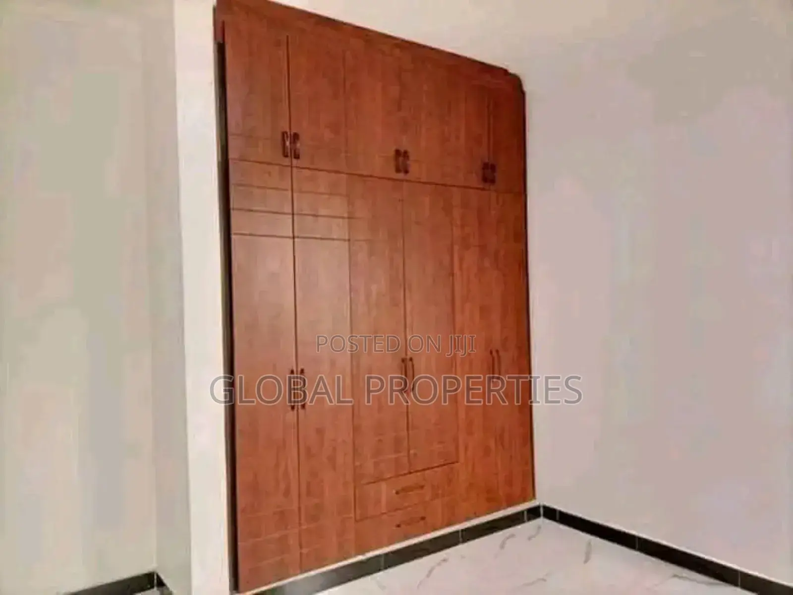 2bdrm Bungalow in Kirinya, Central Division for rent in Central Division