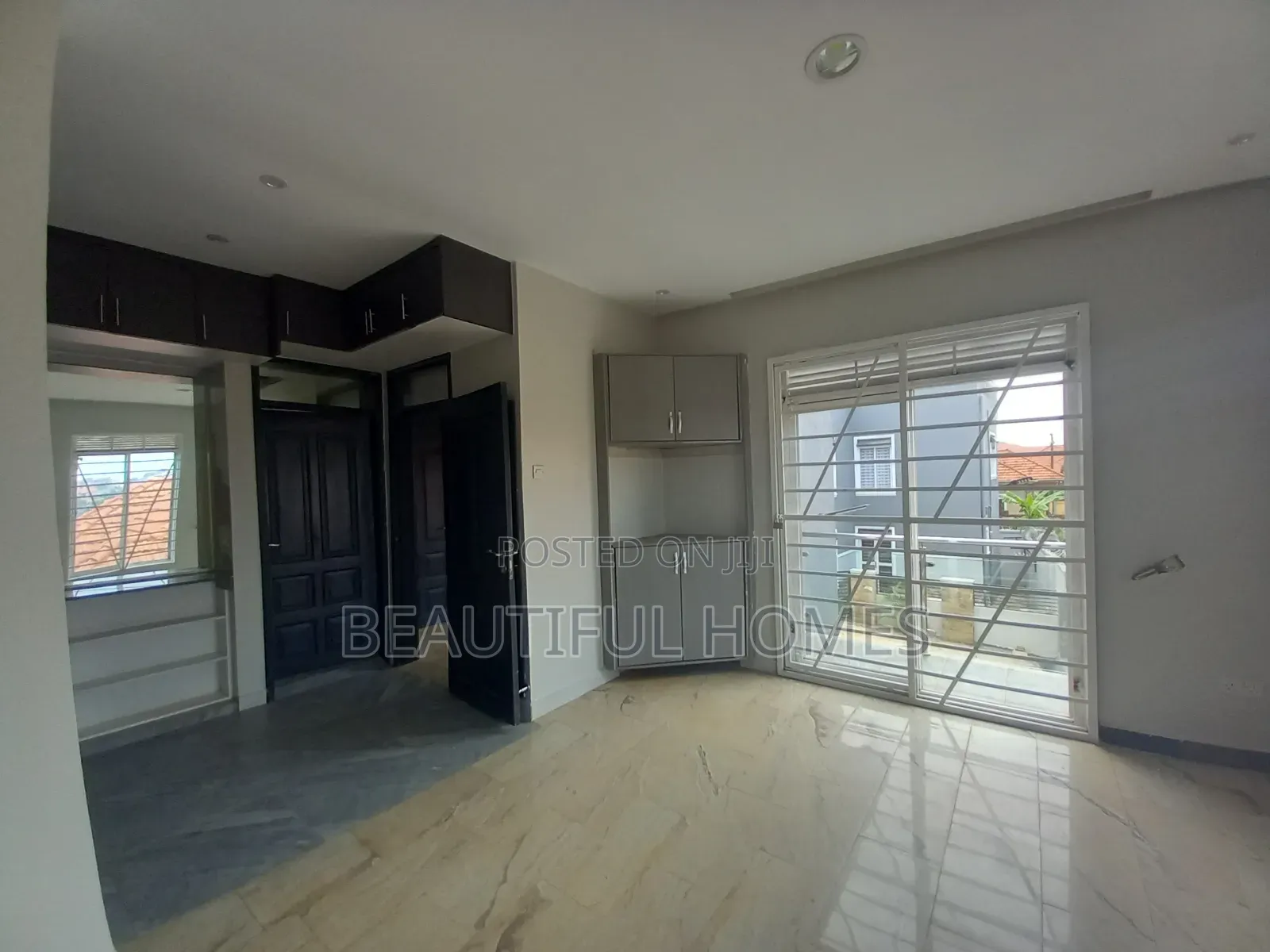 Furnished 4bdrm House in Kira for sale in Kira