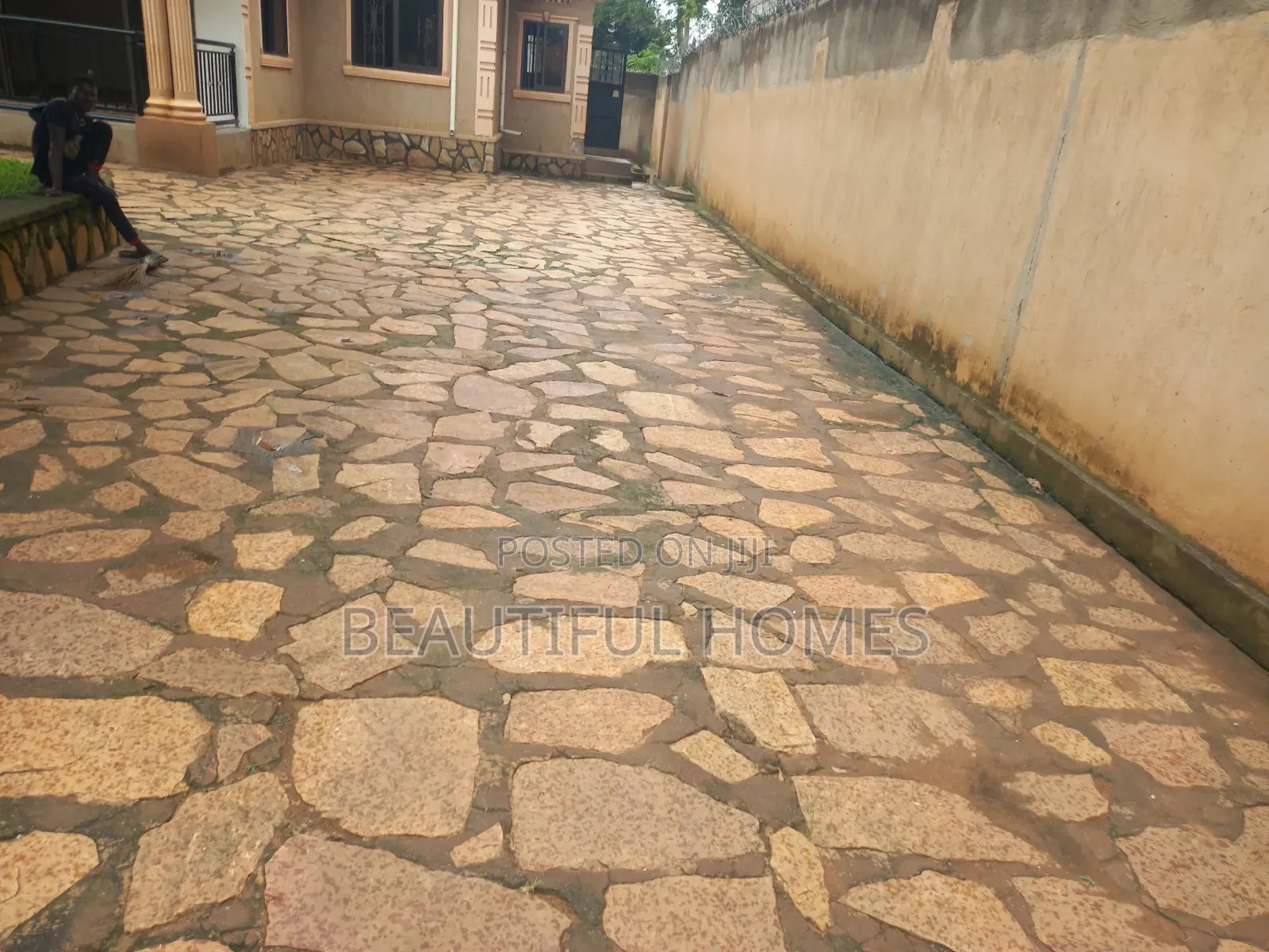 Furnished 3bdrm House in Najjera, Kira for sale in Kira
