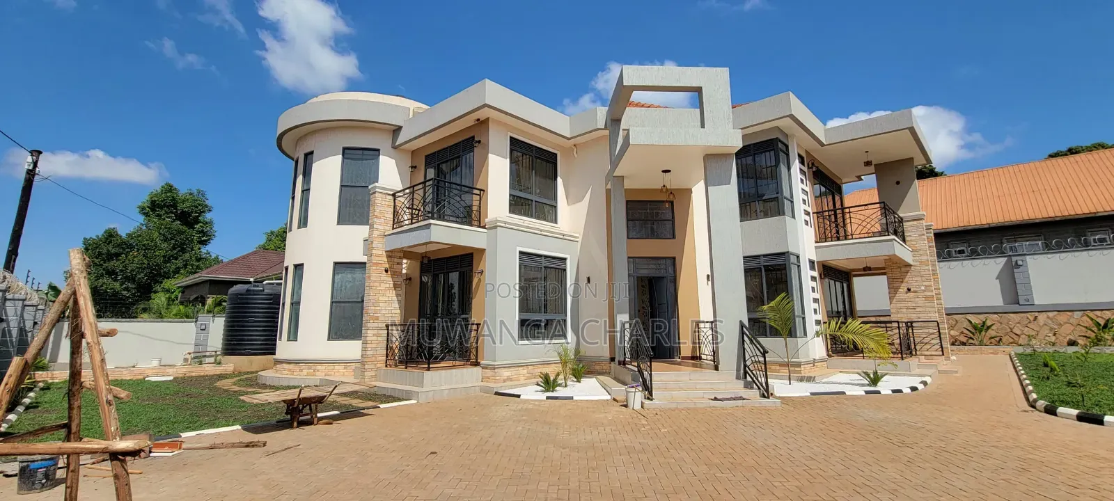 5bdrm Duplex in Fs Properties Ltd, Kira for sale in Kira