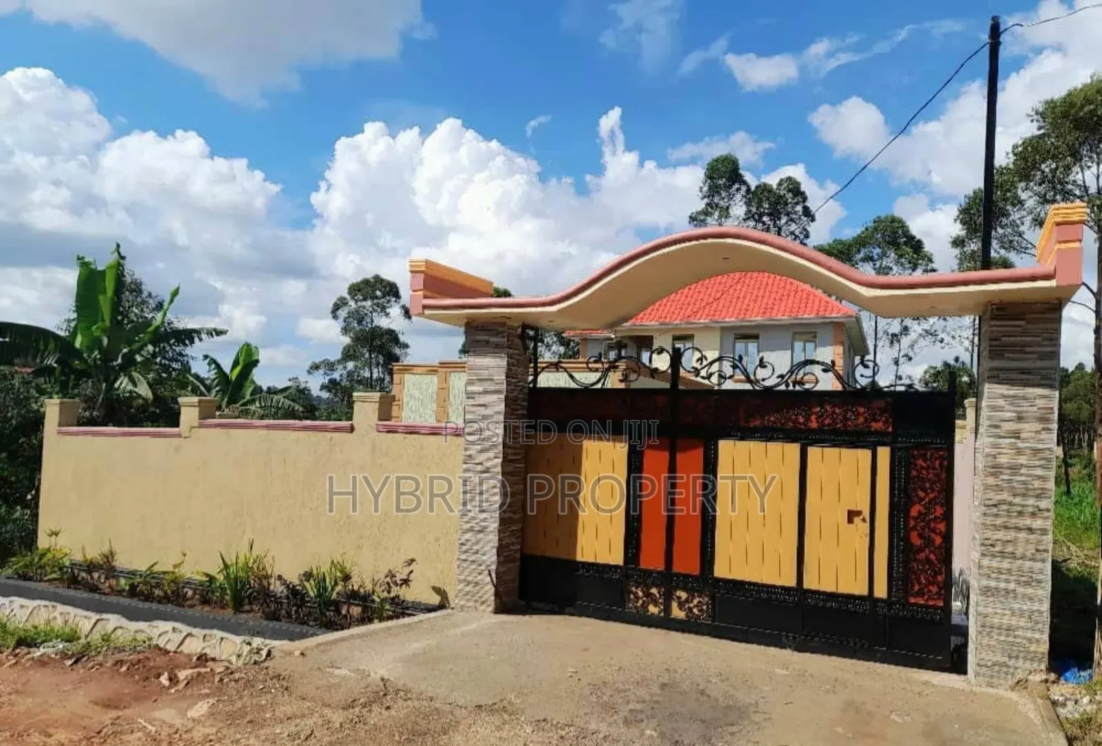 4bdrm Penthouse in Wakiso Senge~Kayunga for sale in Wakiso / Wakiso