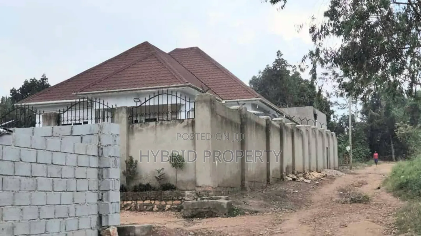 3bdrm House in Matugga Along Bombo, Gombe for sale in Gombe