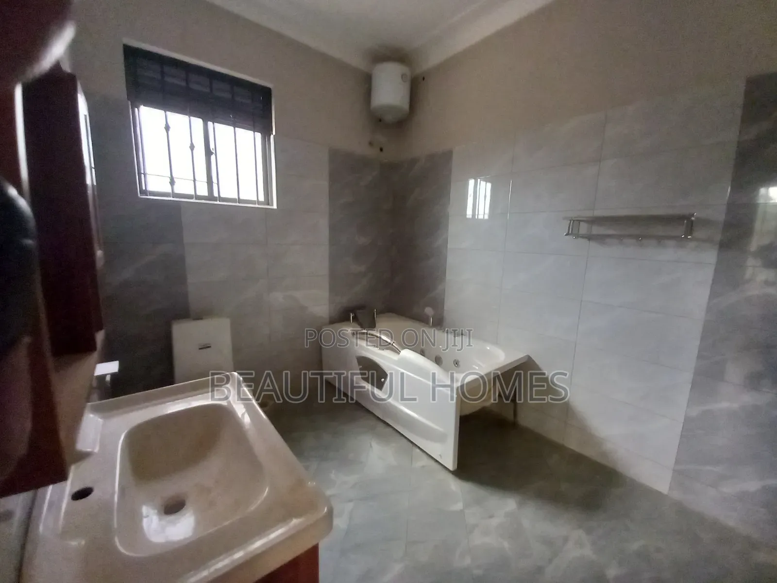 Furnished 4bdrm House in Kira for sale in Kira