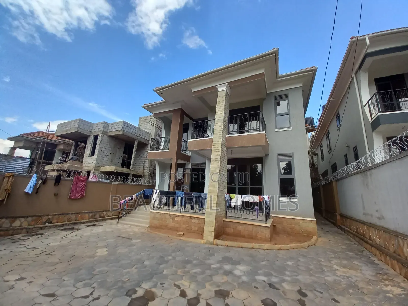 Furnished 4bdrm Villa in Kira Wealthy for sale in Kira