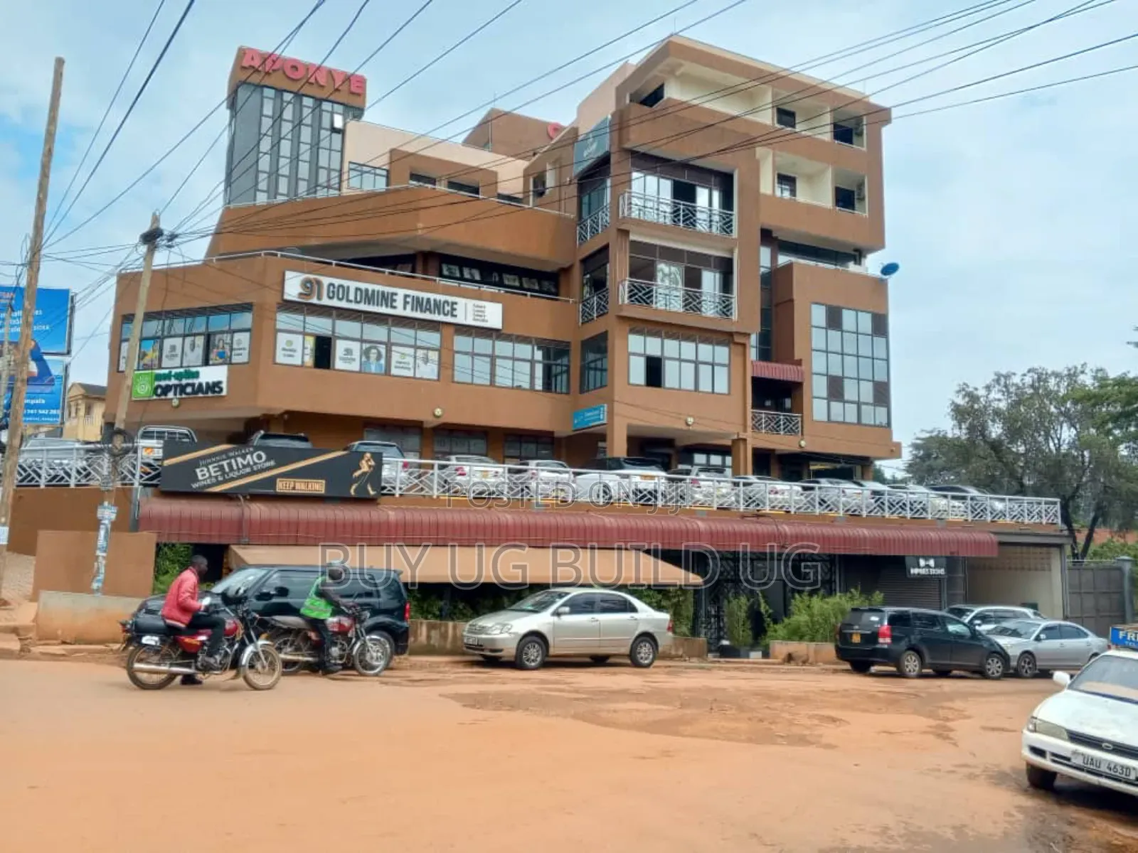 *Commercial Building on Sale in Ntinda Town Priced at 25bn in Central Division