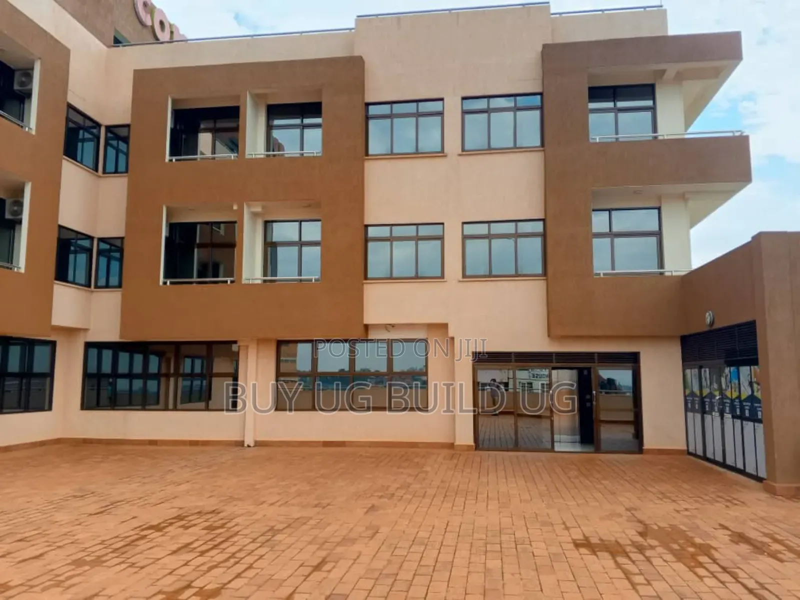 *Commercial Building on Sale in Ntinda Town Priced at 25bn in Central Division
