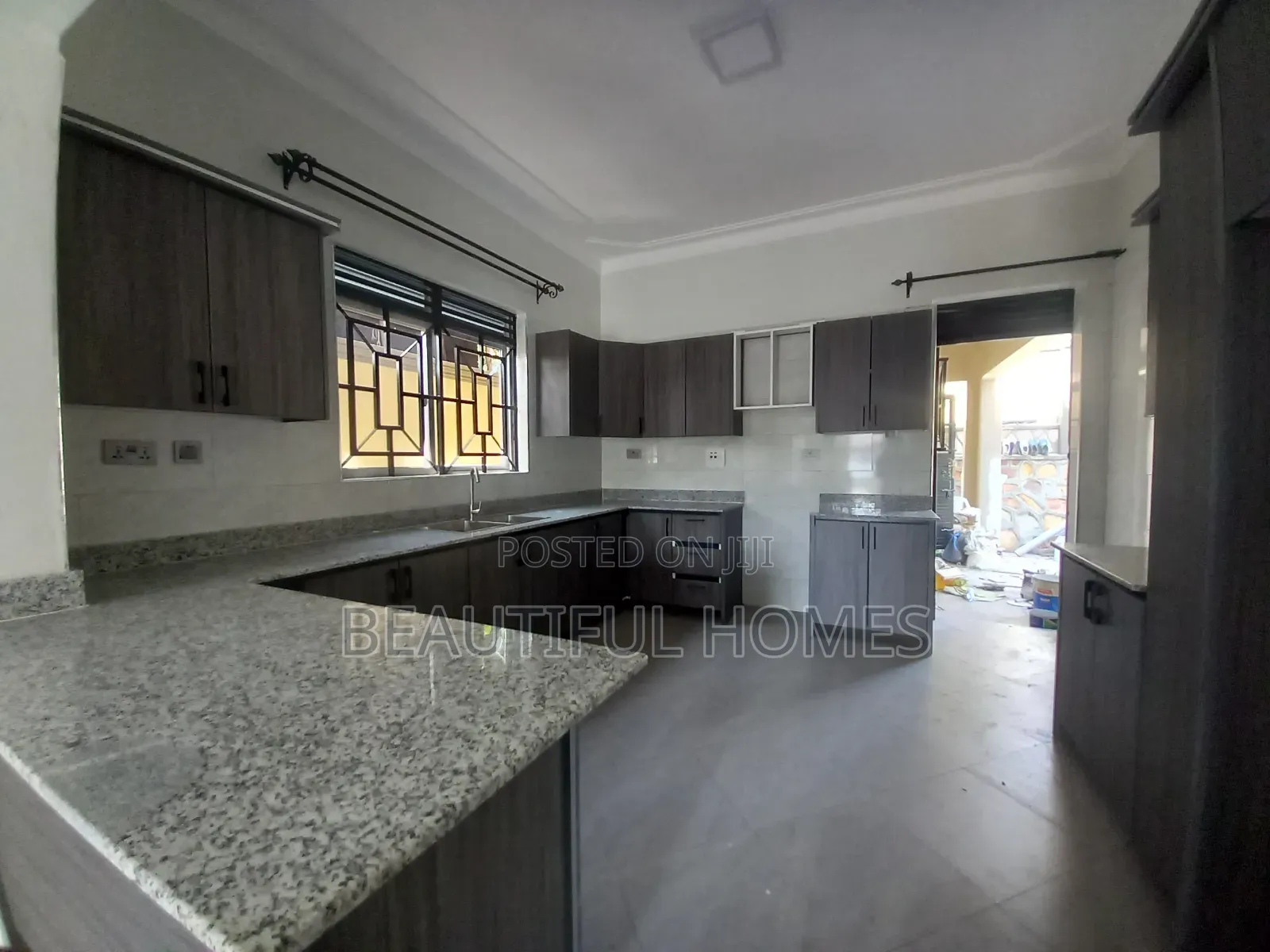 Furnished 4bdrm Bungalow in Kira for sale in Kira