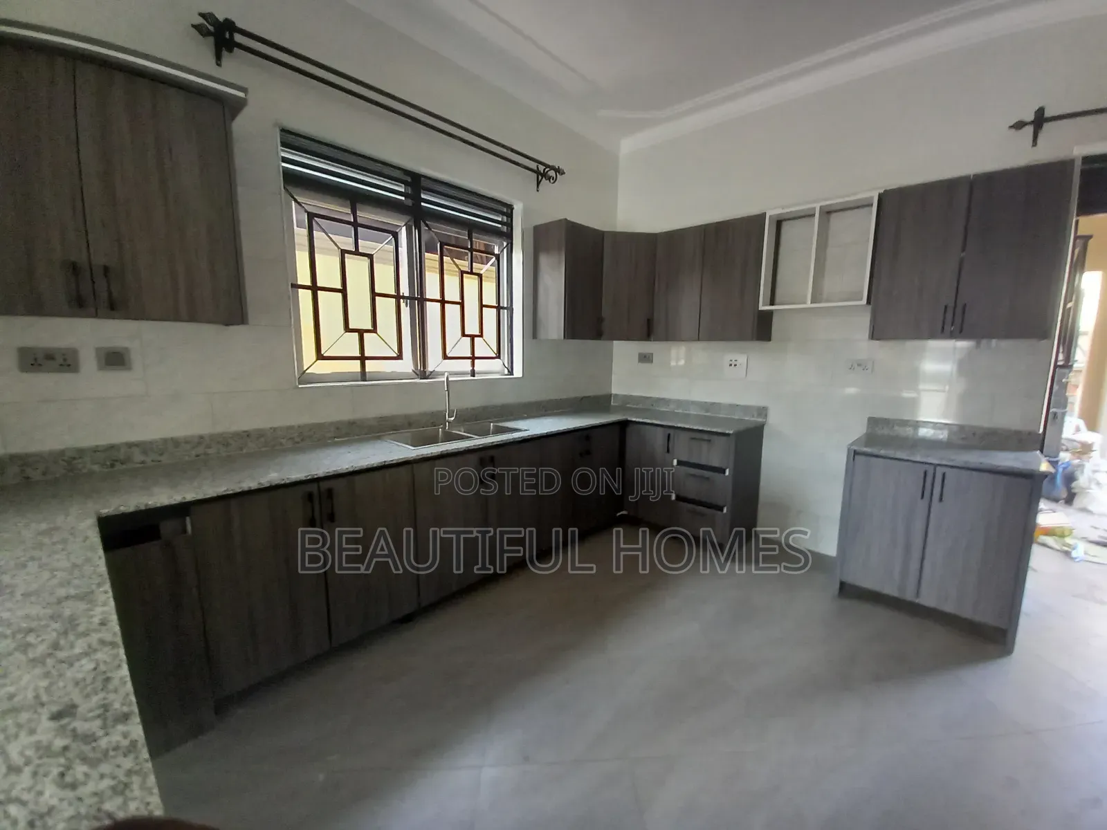 Furnished 4bdrm House in Kira for sale in Kira