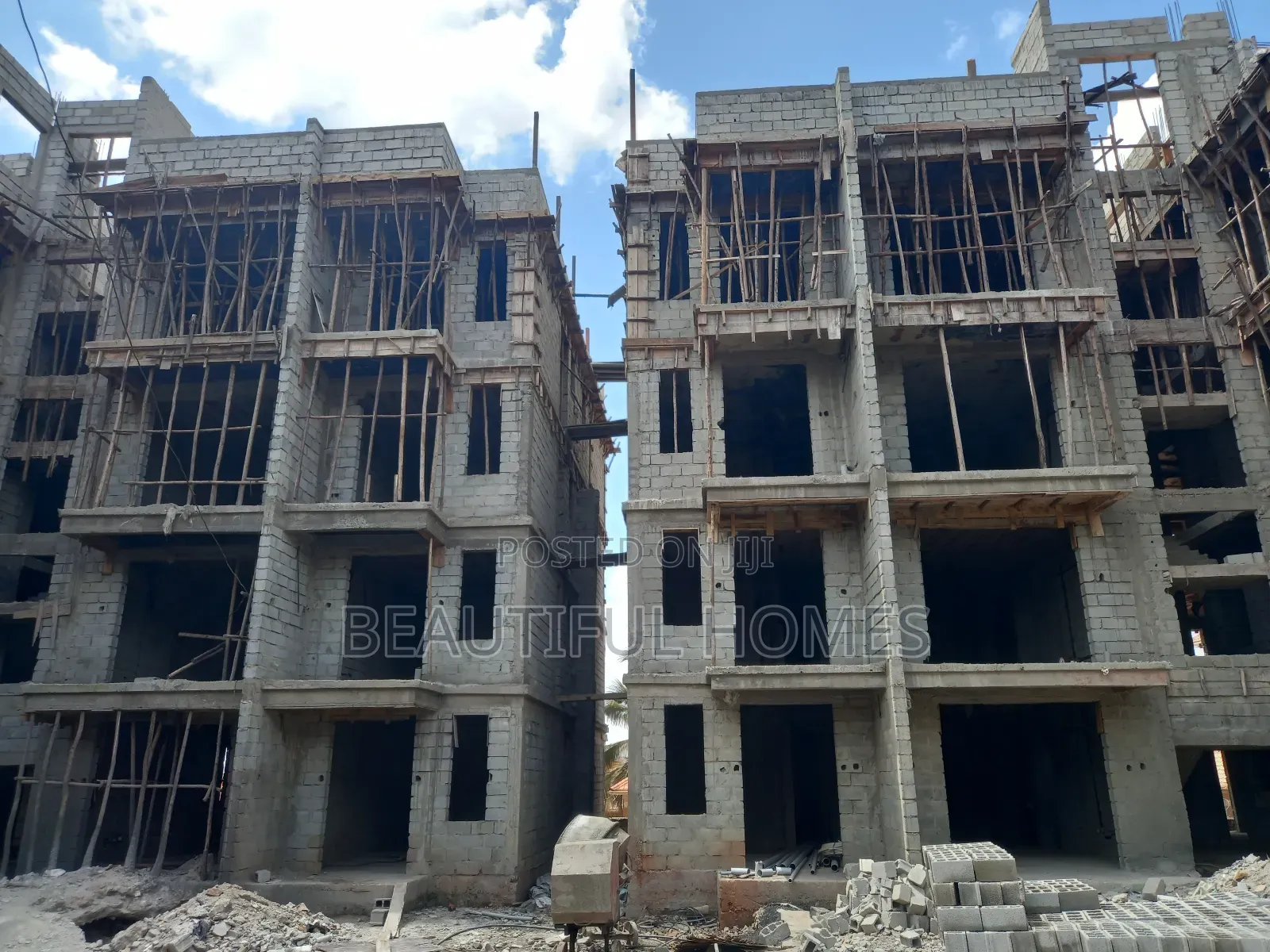 Furnished 4bdrm Condo in Kyaliwajjara, Central Division for sale in Central Division
