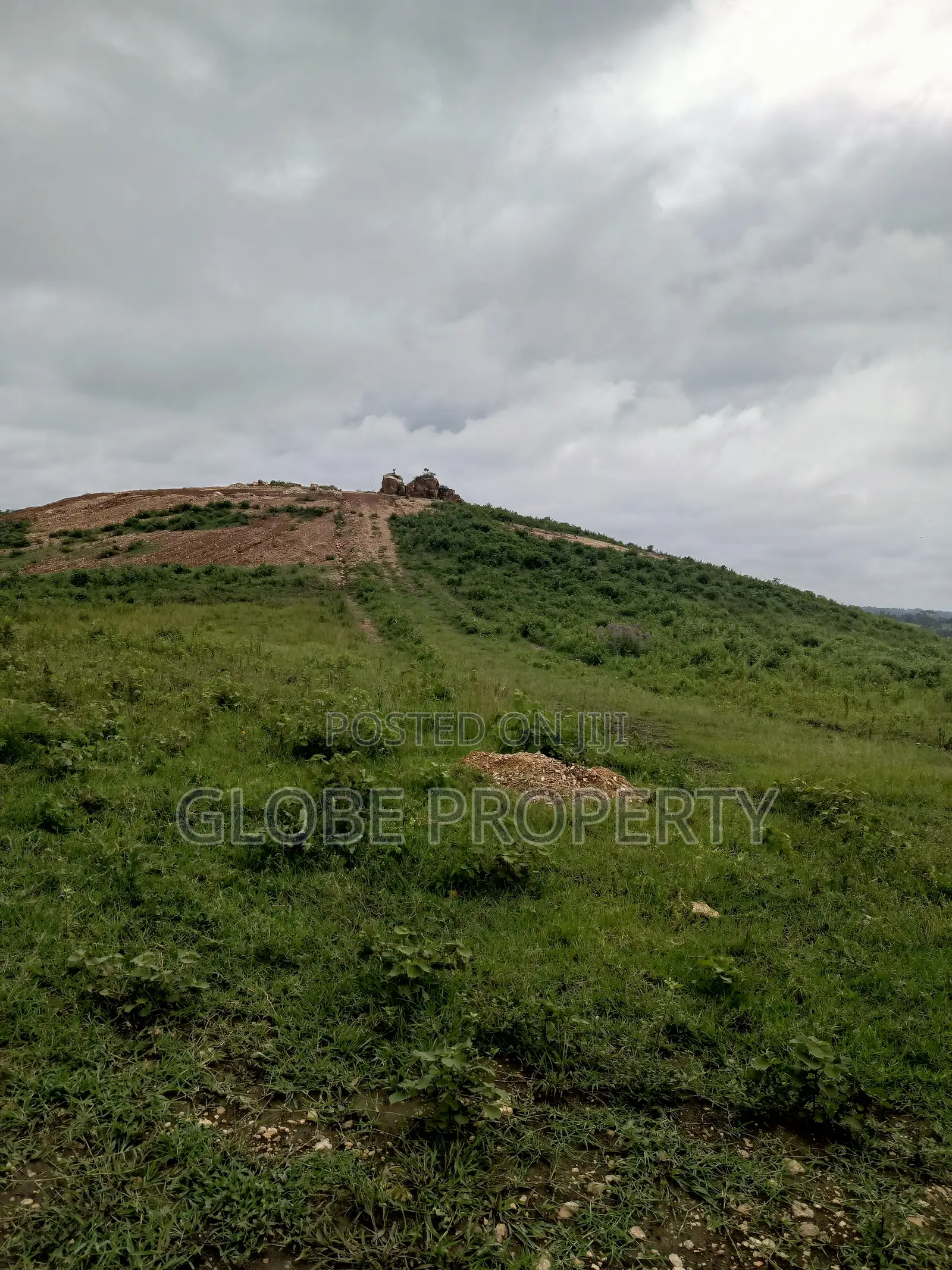 An Acre for Sale in Semuto at Only Ugx 35m in Gombe