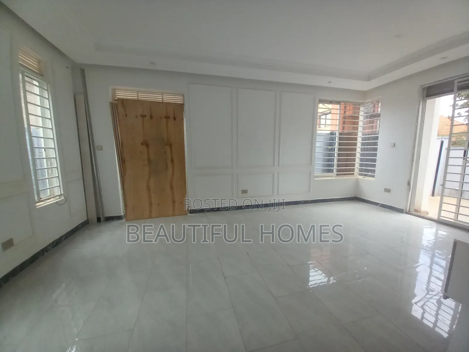 Furnished 4bdrm Maisonette in Kira Gated Estate for sale in Kira