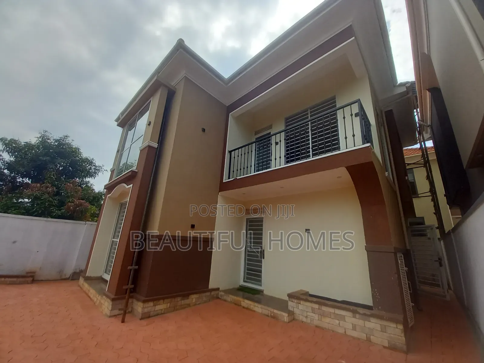 Furnished 4bdrm Maisonette in Kira for sale in Kira