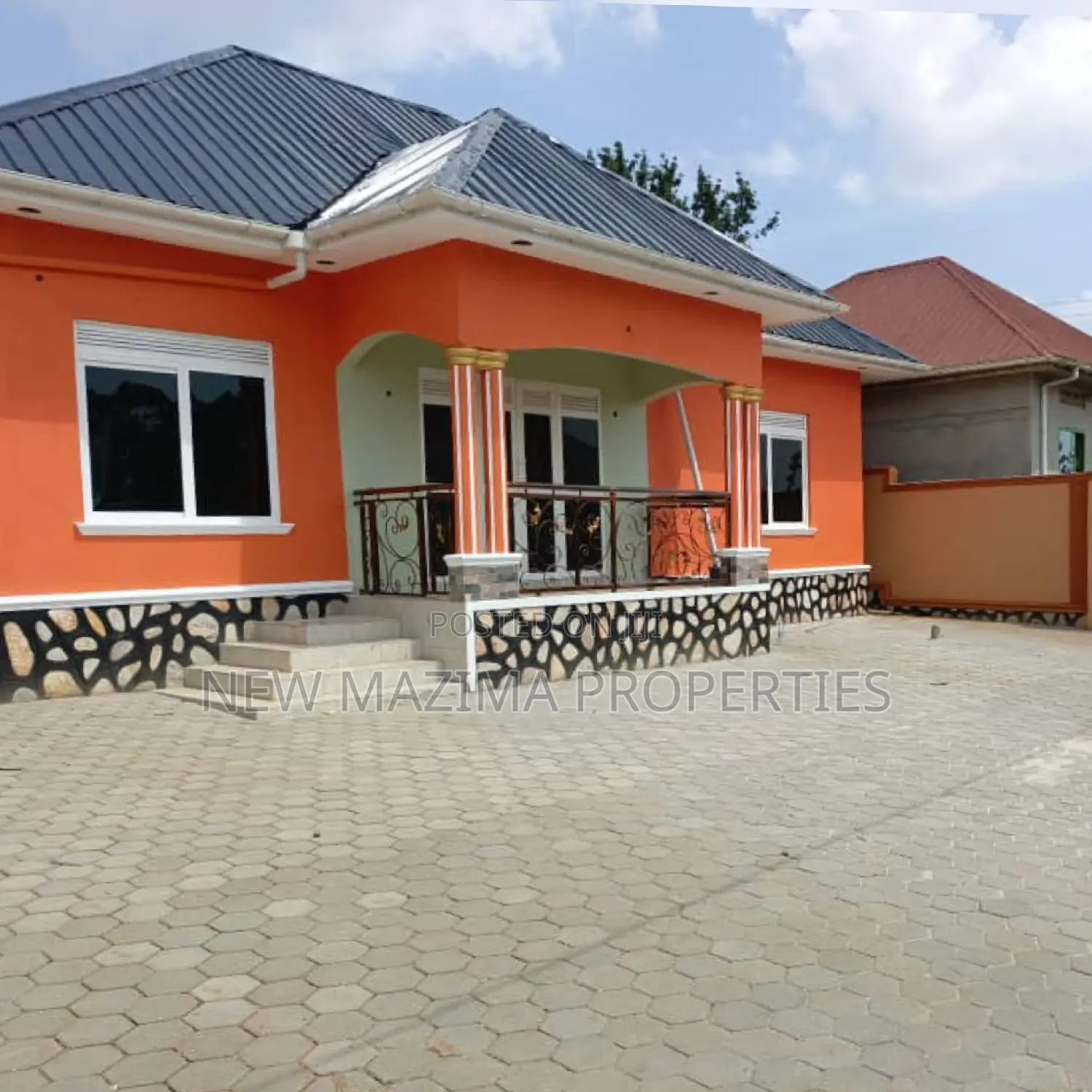 3bdrm Bungalow in Bulenga Buloba, Division A for sale in Division A