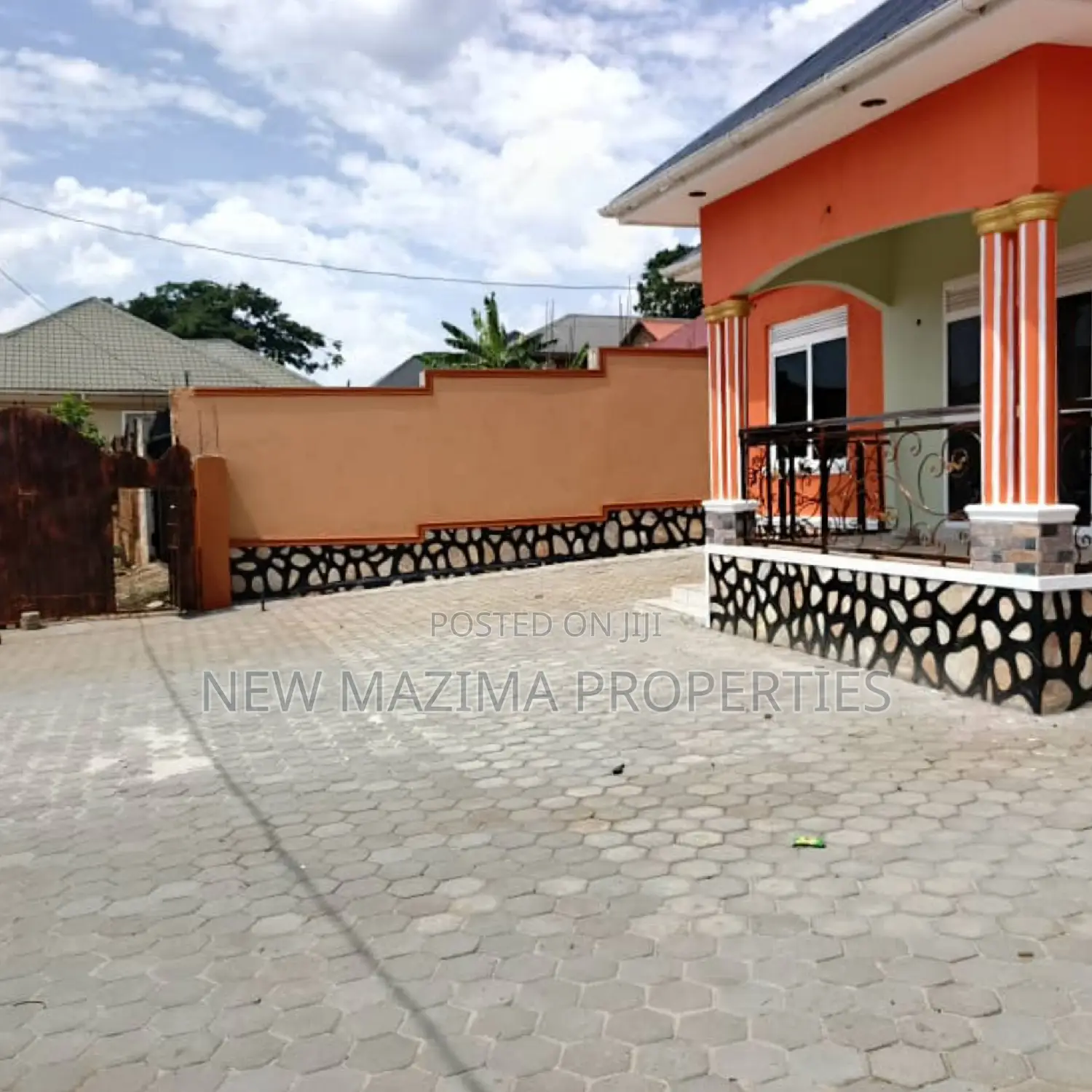 3bdrm Bungalow in Bulenga Buloba, Division A for sale in Division A