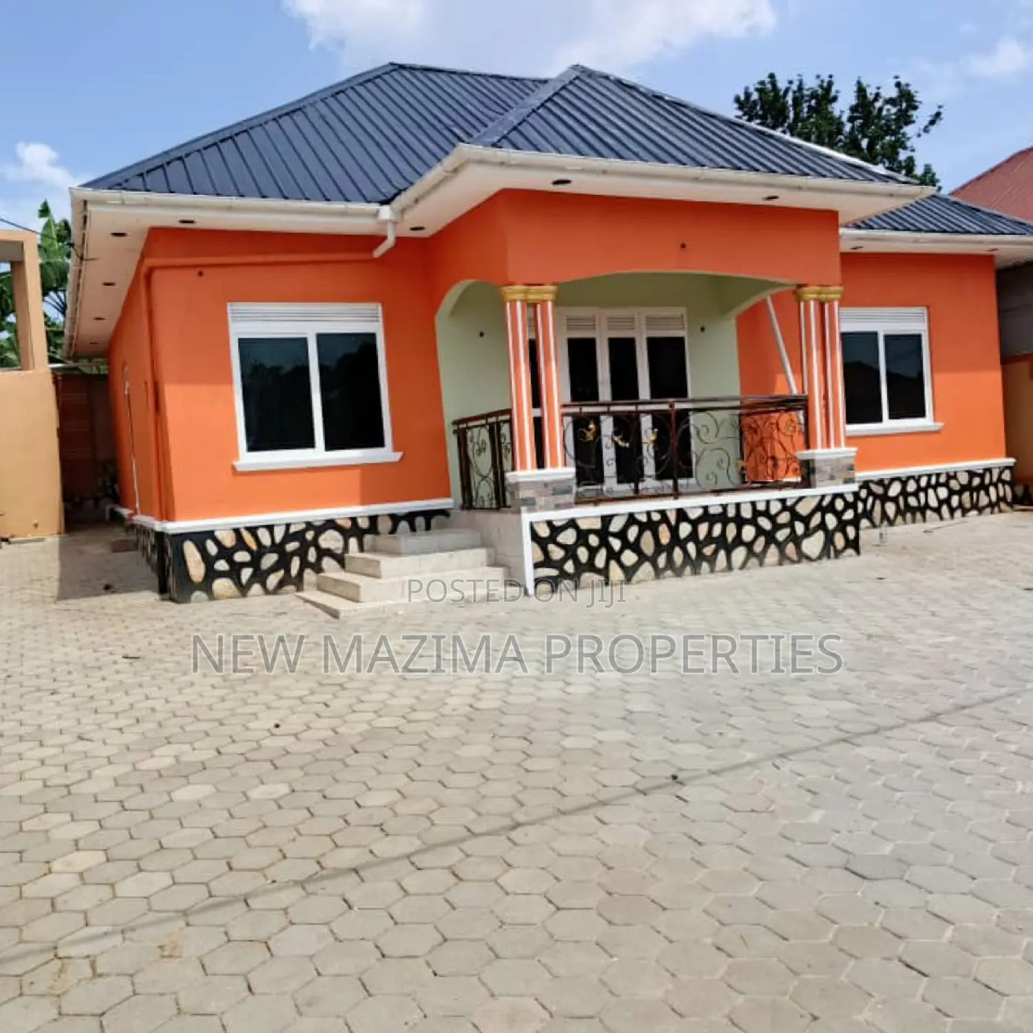 3bdrm Bungalow in Bulenga Buloba, Division A for sale in Division A