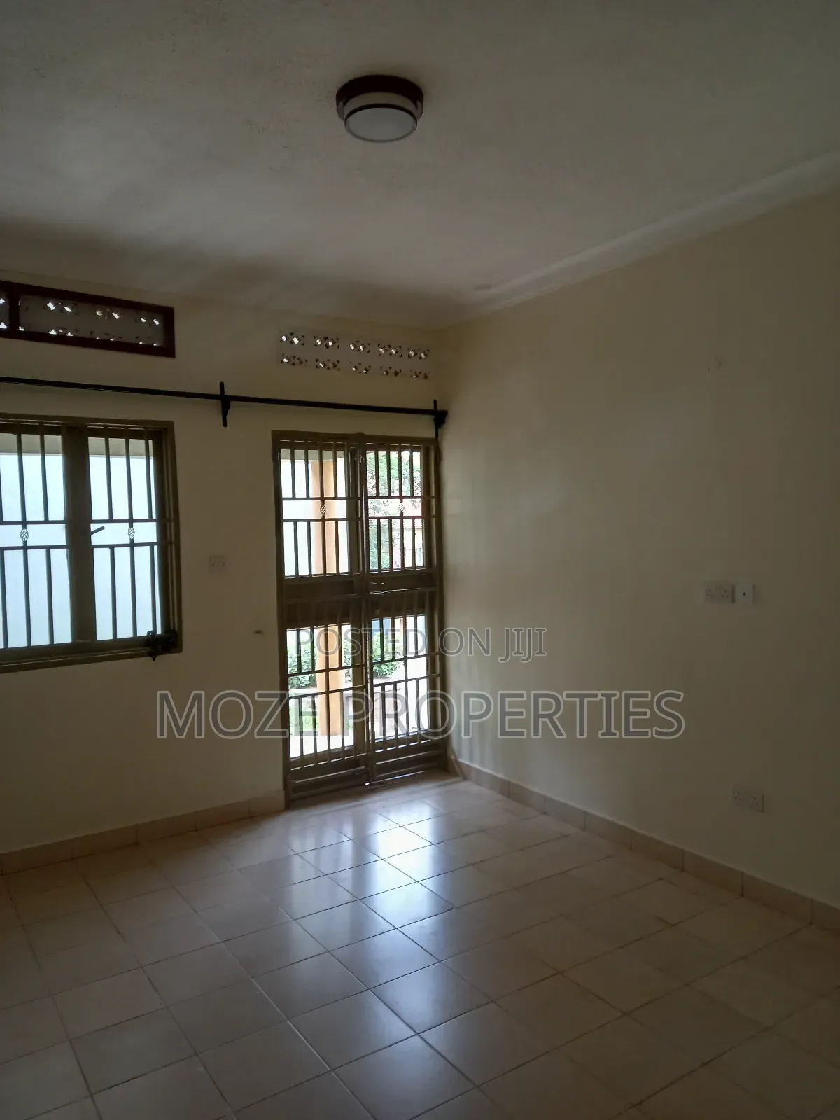 2bdrm Bungalow in Kyaliwajala Kira, Central Division for rent in Central Division