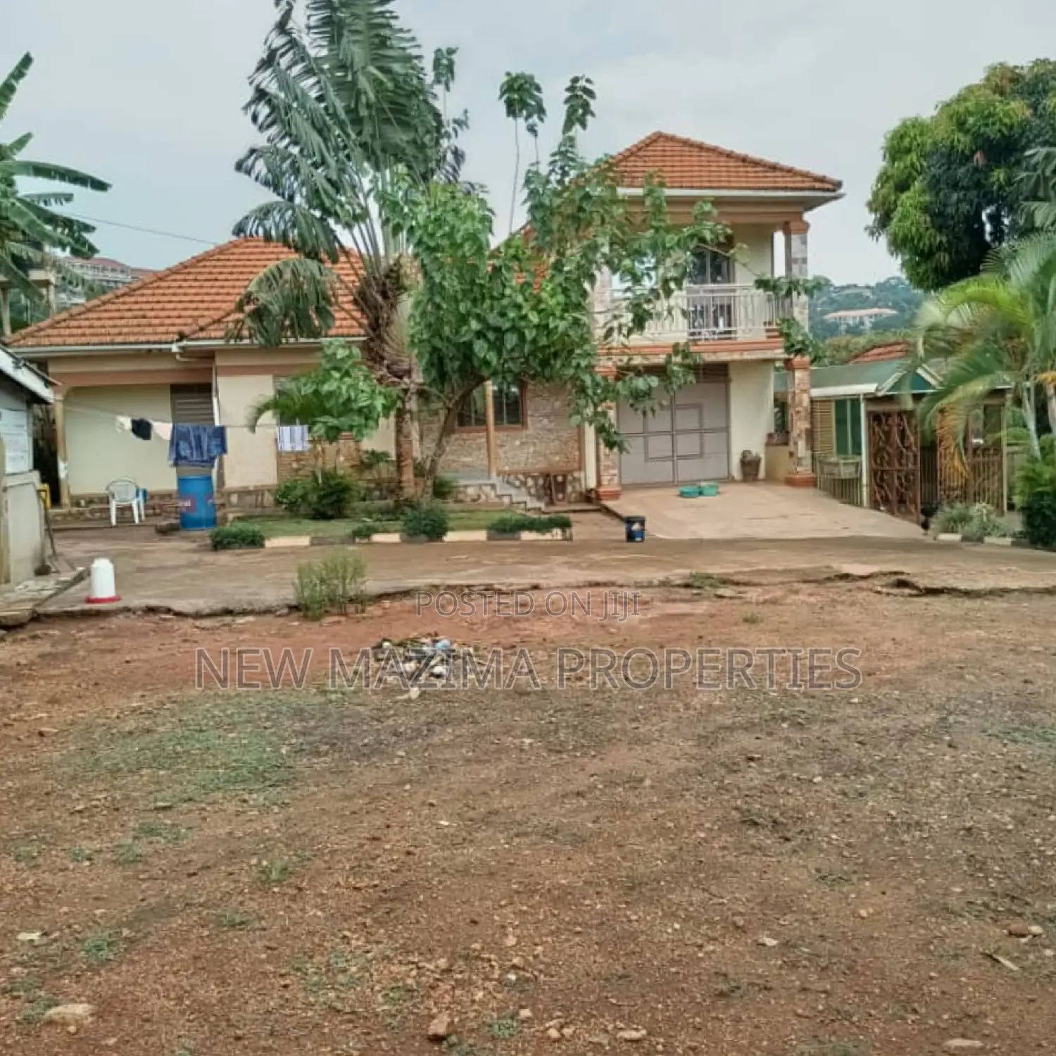 4bdrm Mansion in Namulanda Ntebe Rd, Division A for sale in Division A