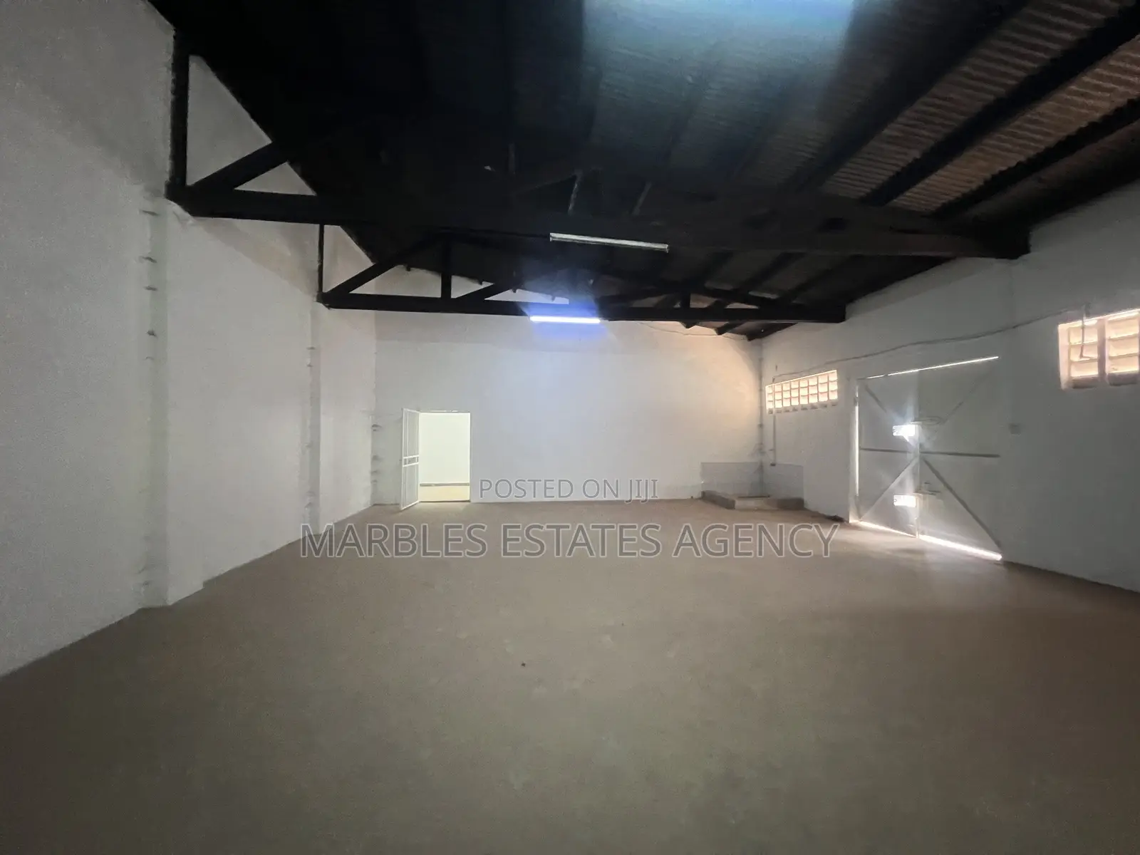 Warehouse for Rent 211sqms in Central Division