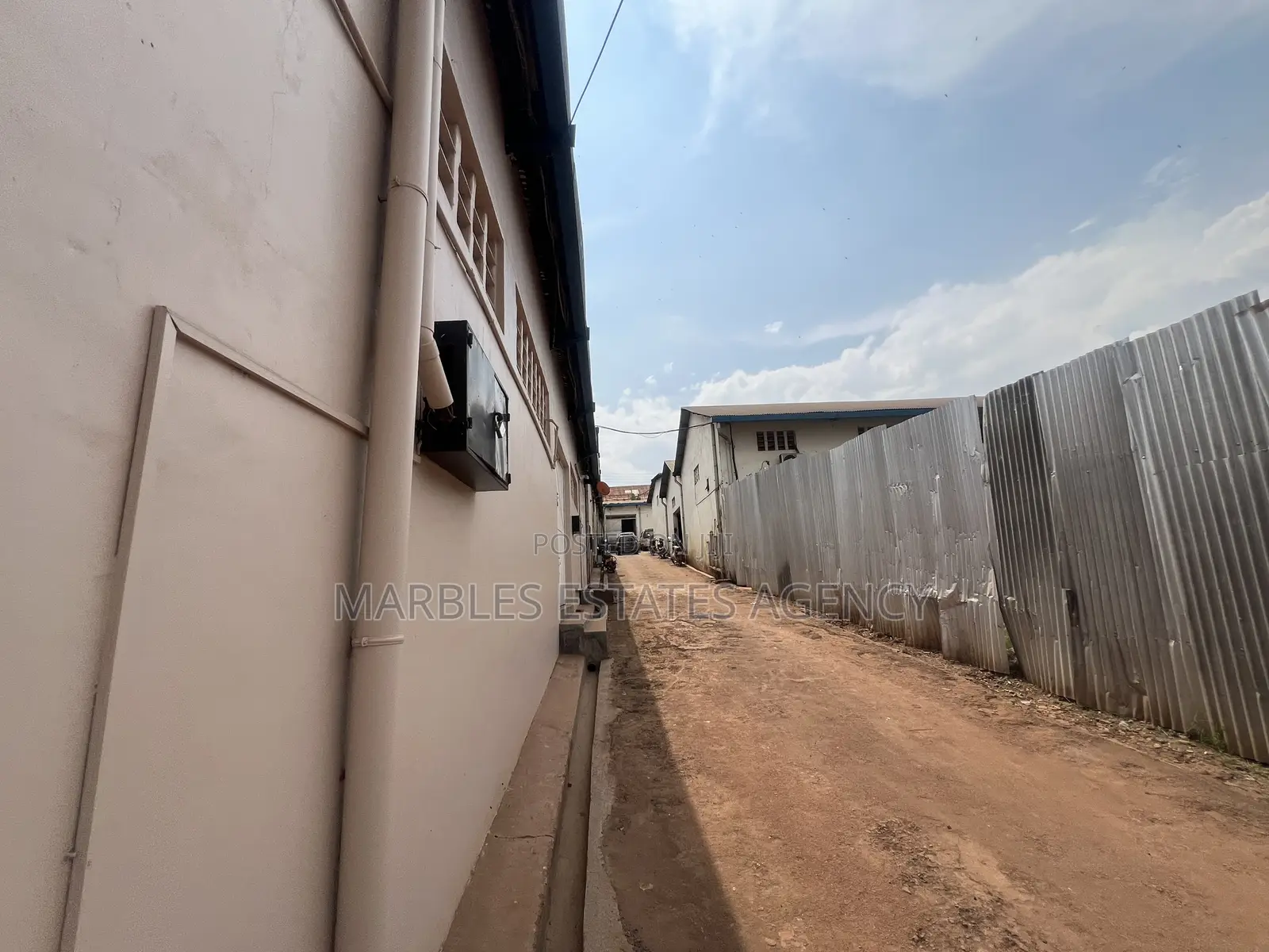 Warehouse for Rent 211sqms in Central Division