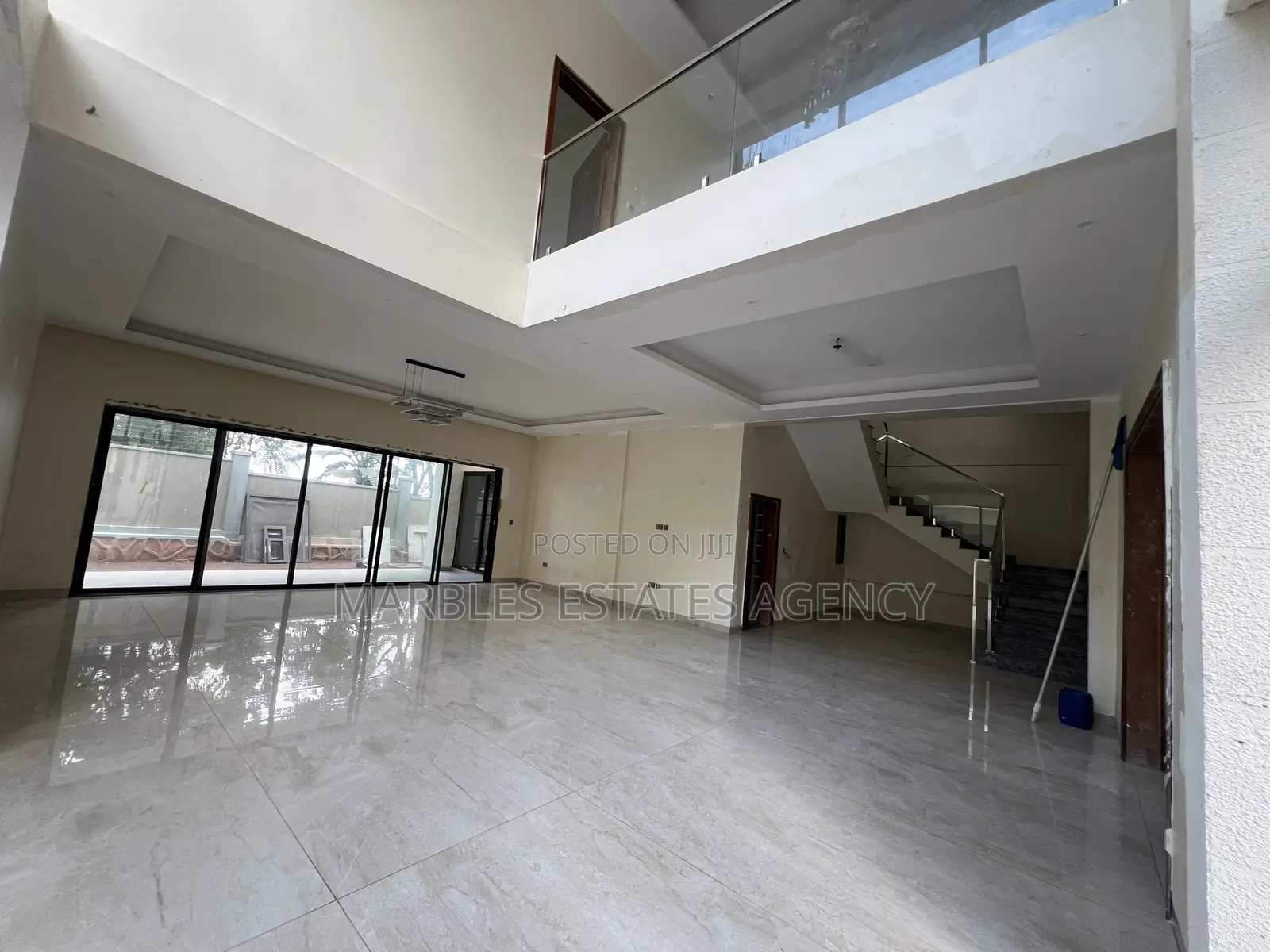 5bdrm Townhouse/Terrace in Kololo, Central Division for sale in Central Division