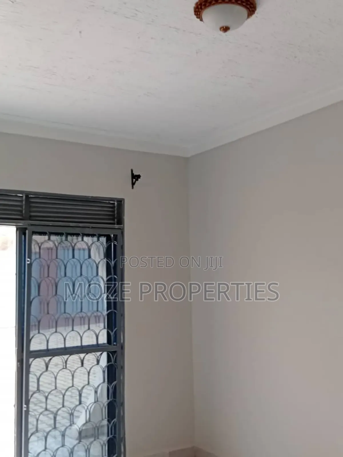 1bdrm Bungalow in Kyaliwajala Kira, Central Division for rent in Central Division