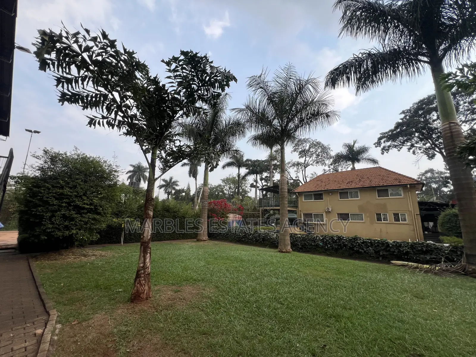 Land for Sale in Kololo 70 Decimals in Central Division