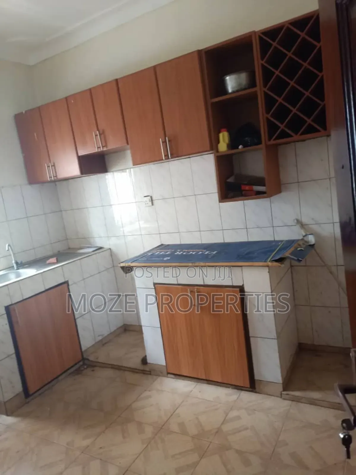 2bdrm Bungalow in Mutungo Biina, Central Division for rent in Central Division