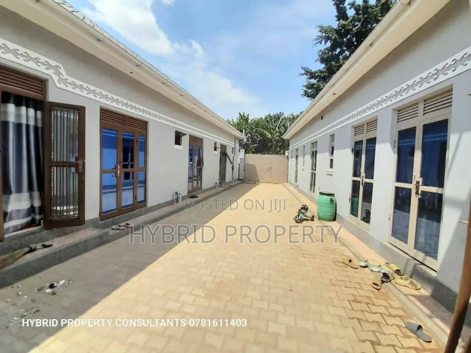 9bdrm Apartment in Kasubi Town Along, Rubaga for sale in Rubaga