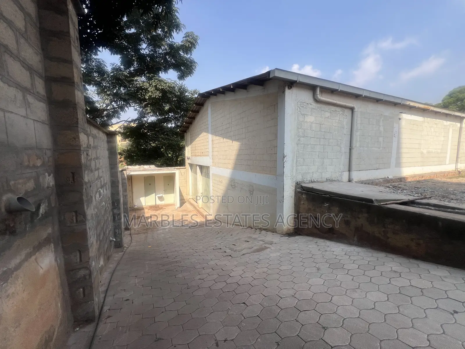 Office Space and Warehouse for Rent 1,100 SQMS Bombo Road in Central Division