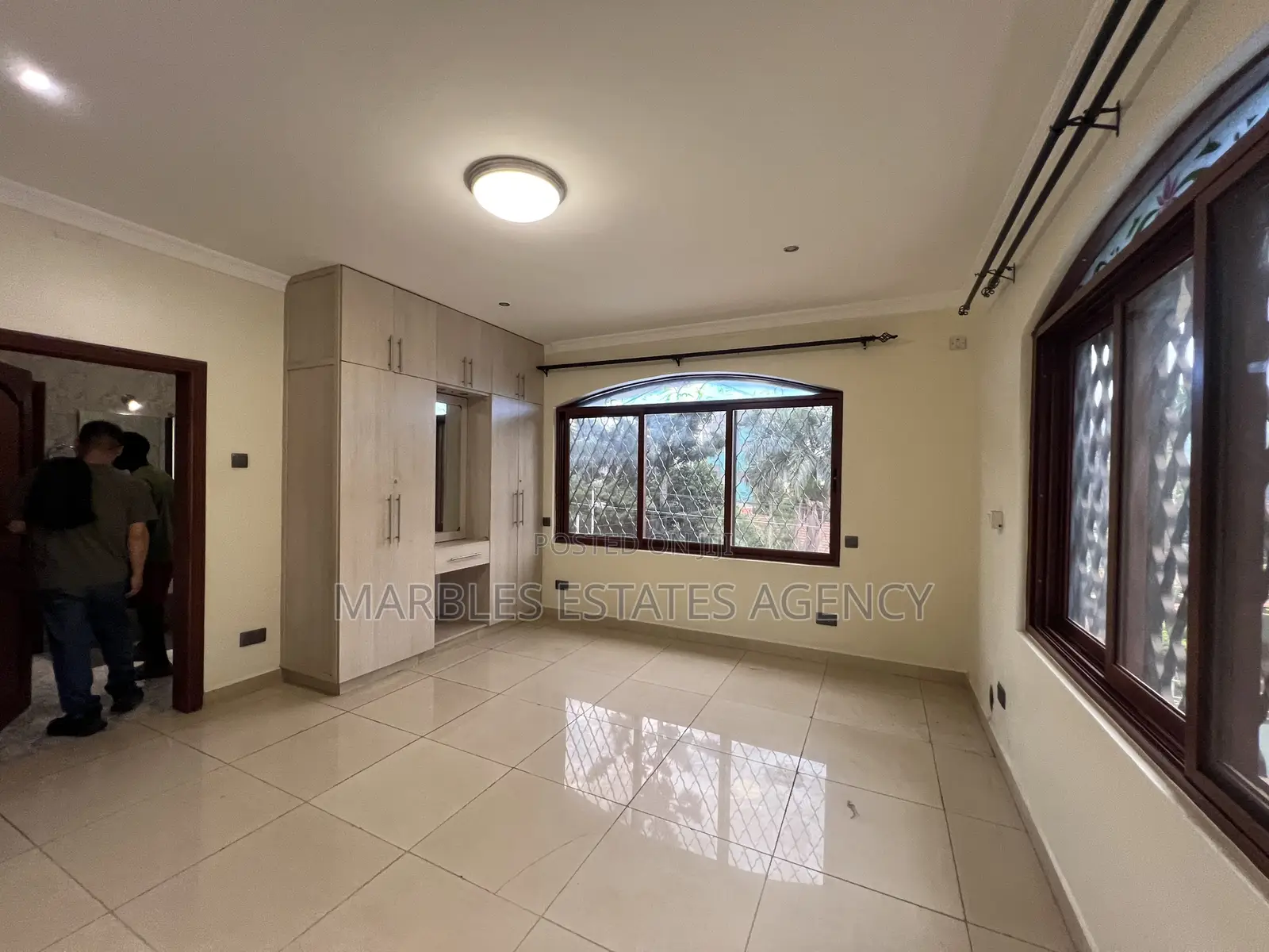 10bdrm House in Naguru Estate, Central Division for sale in Central Division