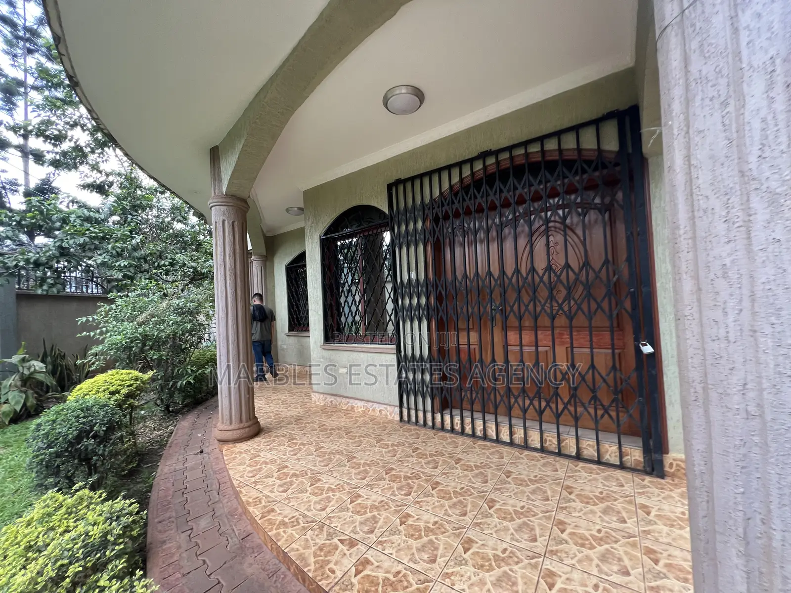 10bdrm House in Naguru Estate, Central Division for sale in Central Division