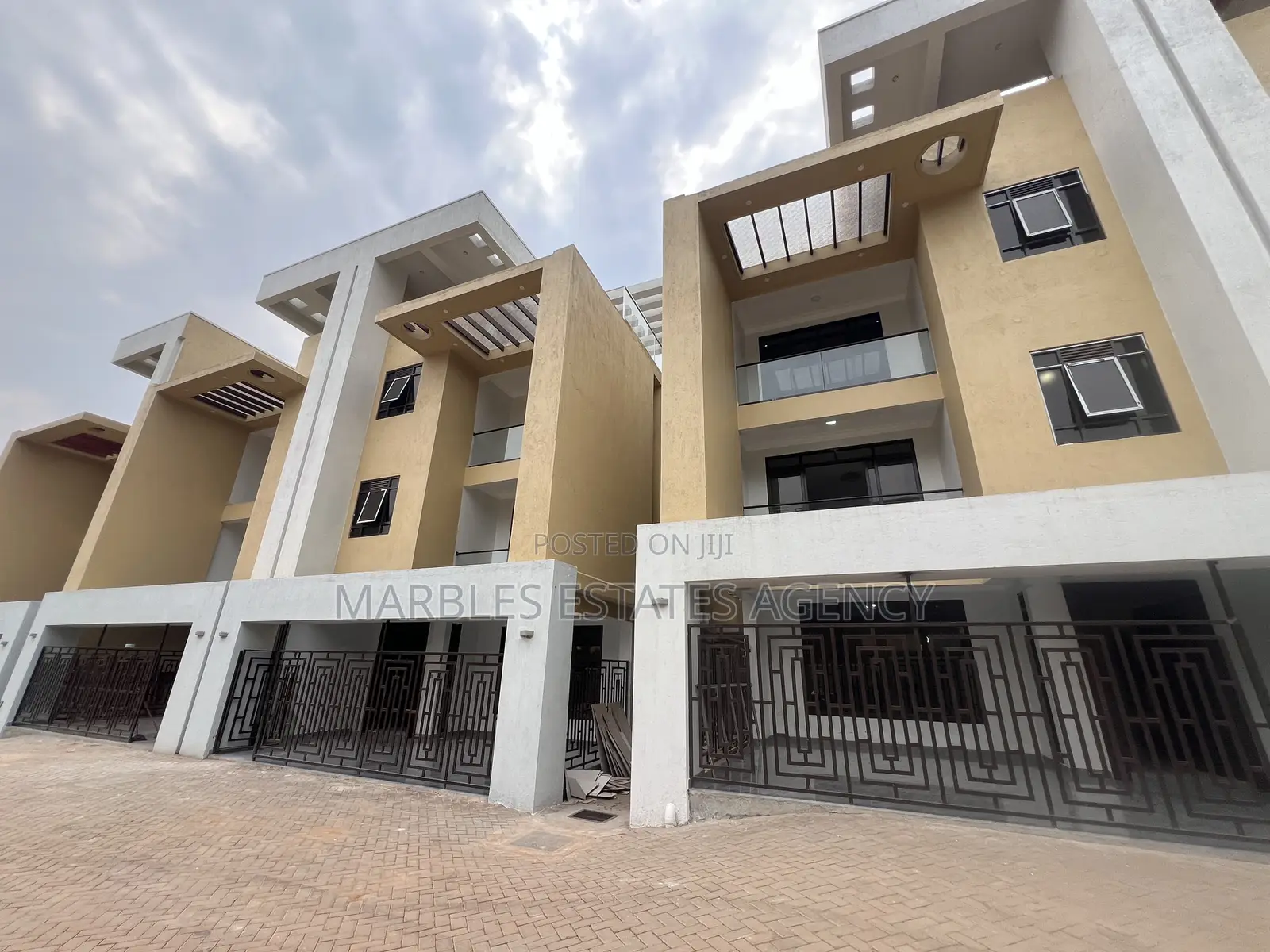 4bdrm Townhouse / Terrace in Kololo, Central Division for rent in Central Division