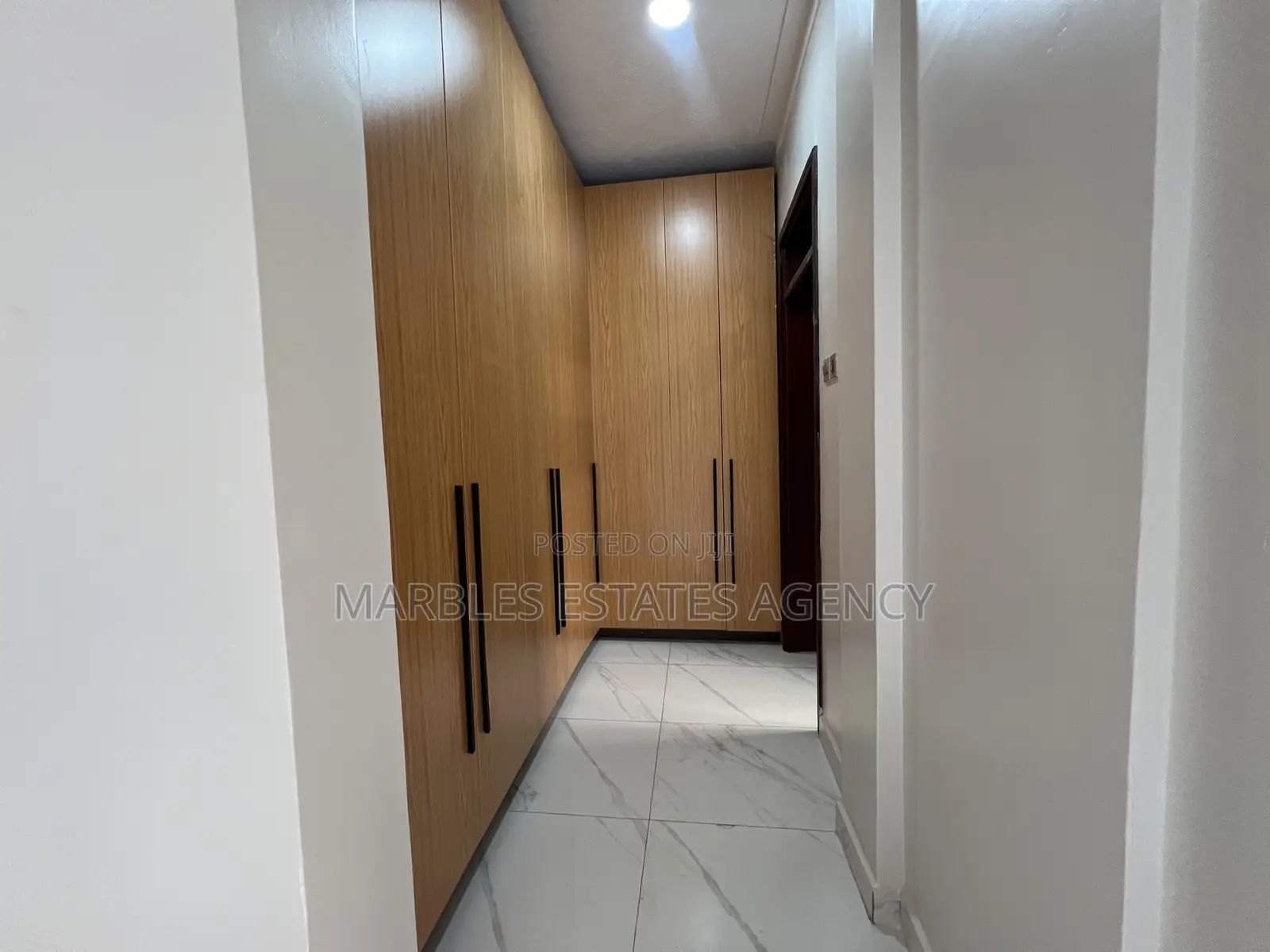 4bdrm Townhouse / Terrace in Kololo, Central Division for rent in Central Division
