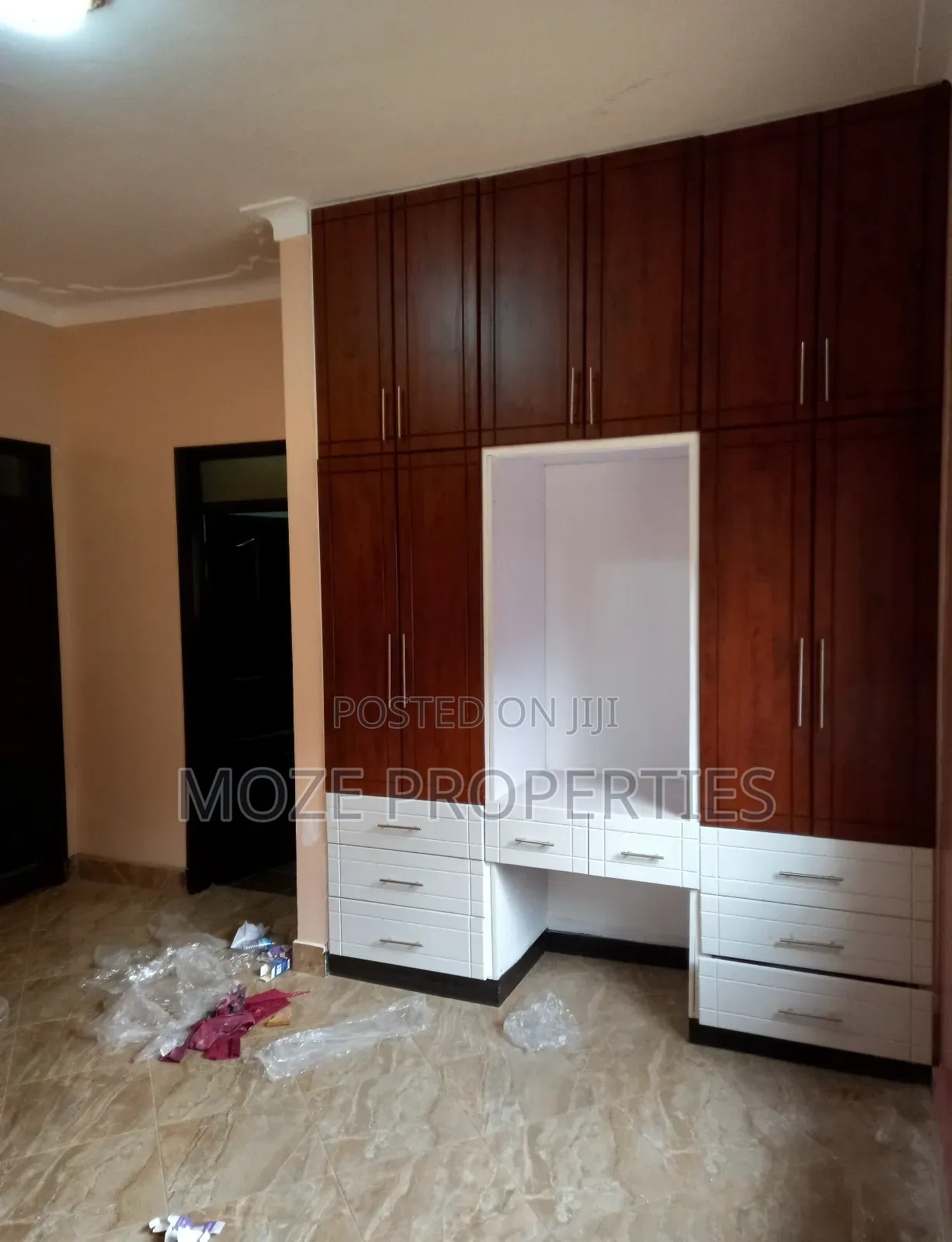 3bdrm Bungalow in Bweyogerere Kityo, Central Division for rent in Central Division
