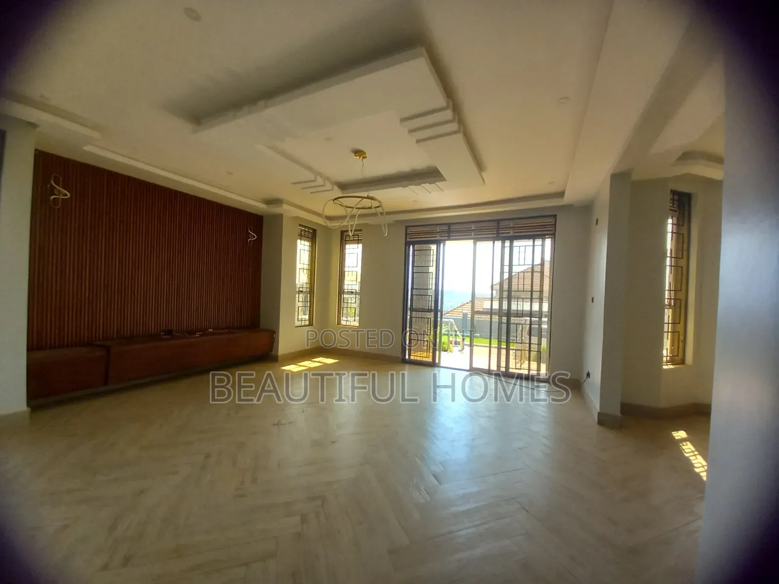 Furnished 5bdrm Mansion in Kira Town for sale in Kira