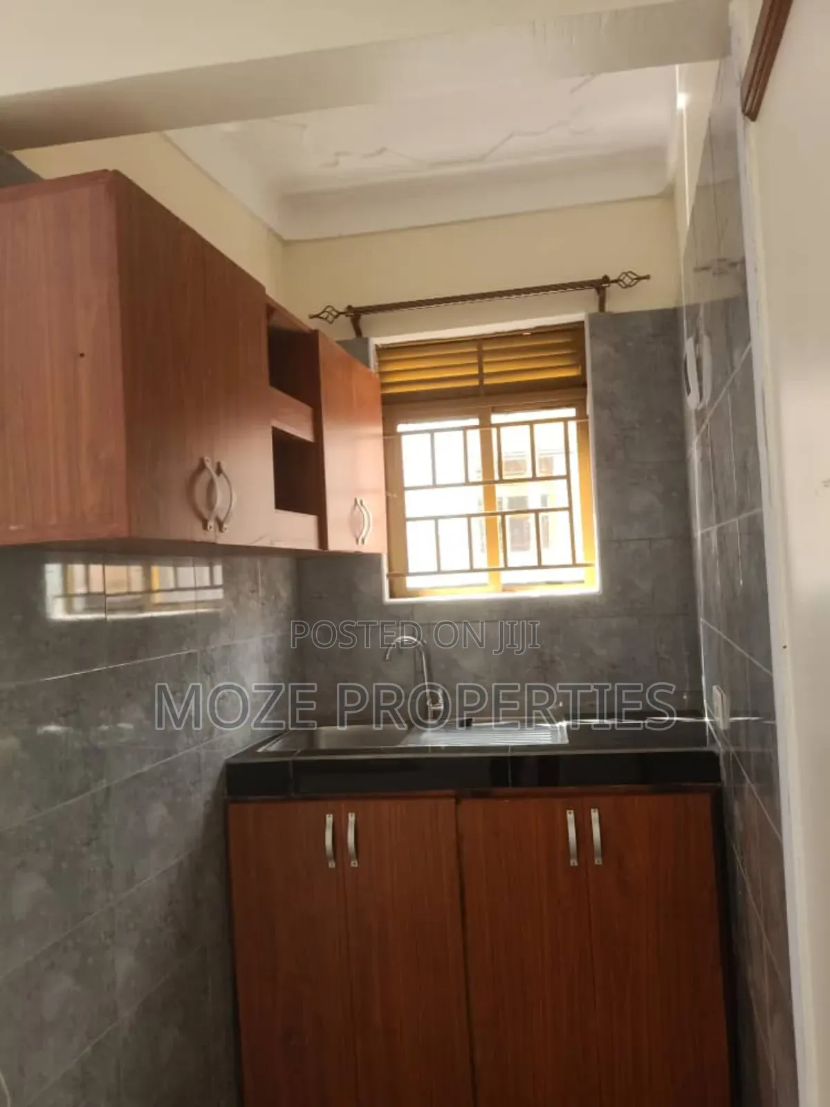 Studio Apartment in Mutungo Luzila, Central Division for rent in Central Division