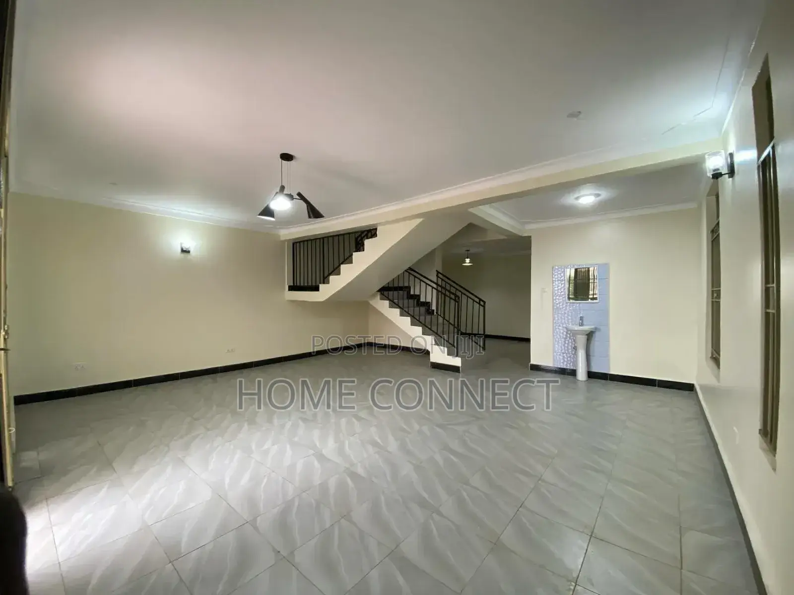 3bdrm Apartment in Luzira Lake Drive, Central Division for rent in Central Division