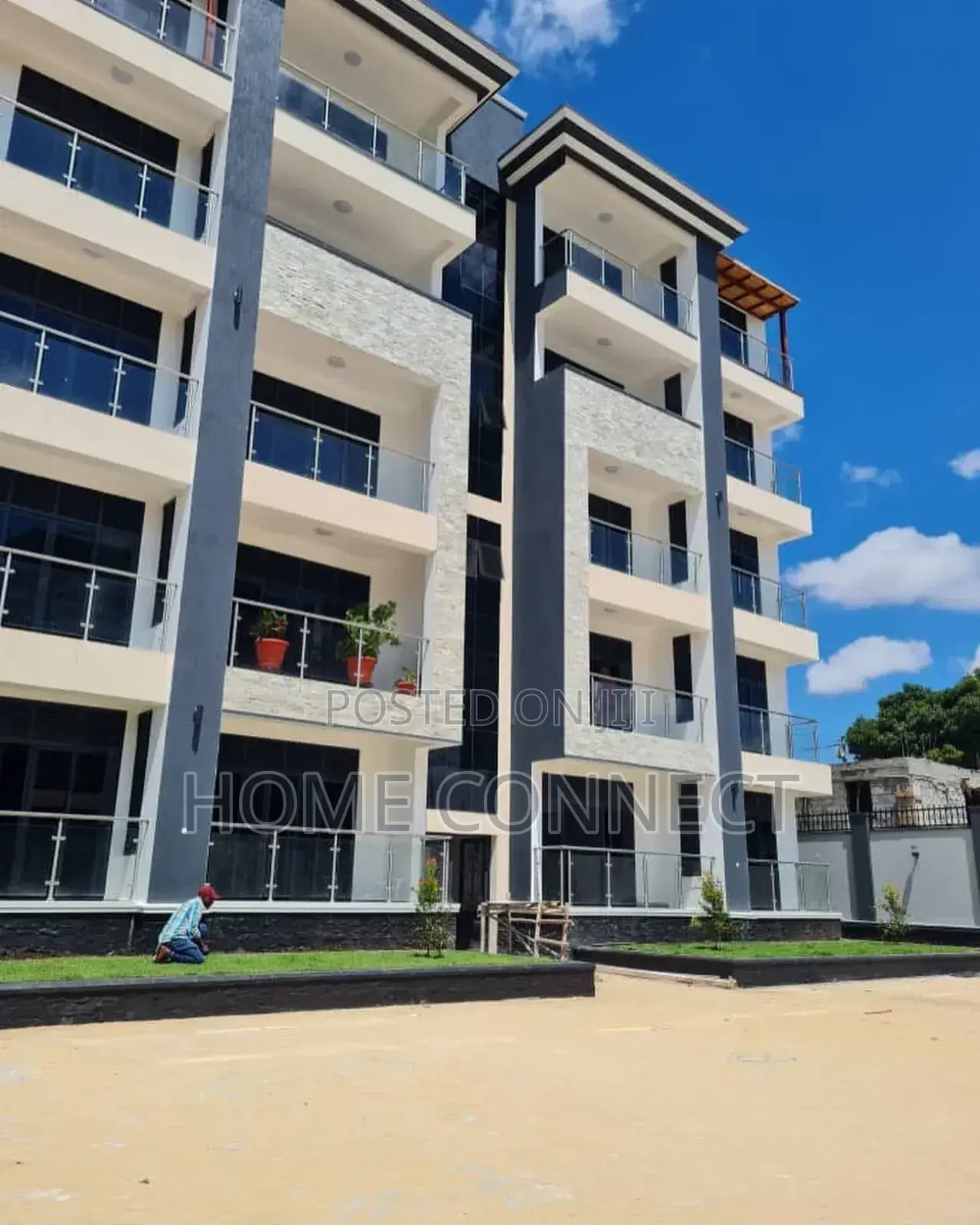 3bdrm Apartment in Muyenga, Central Division for rent in Central Division
