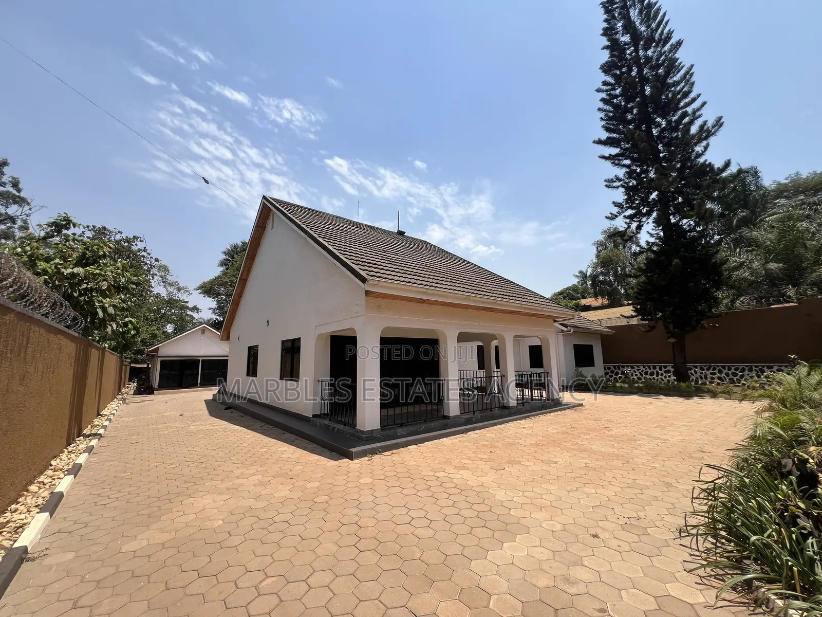 4bdrm House in Bugolobi, Central Division for rent in Central Division