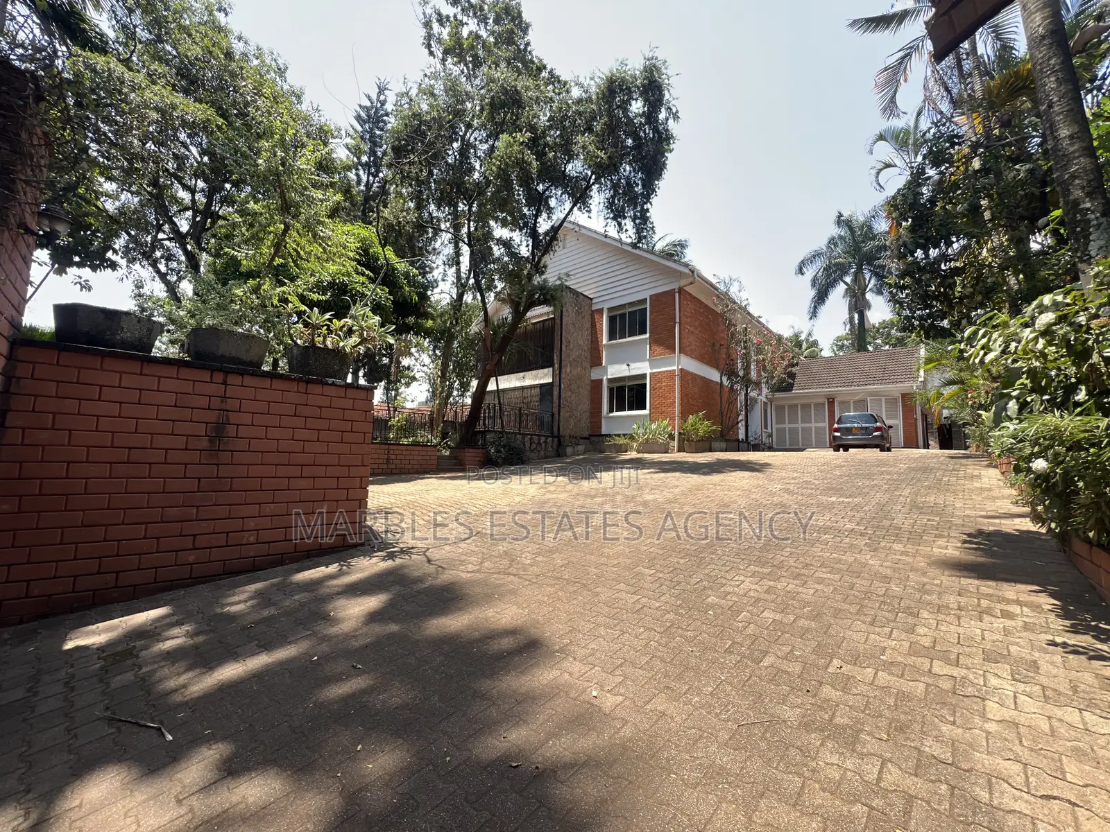 Furnished 4bdrm Duplex in Bugolobi, Central Division for rent in Central Division