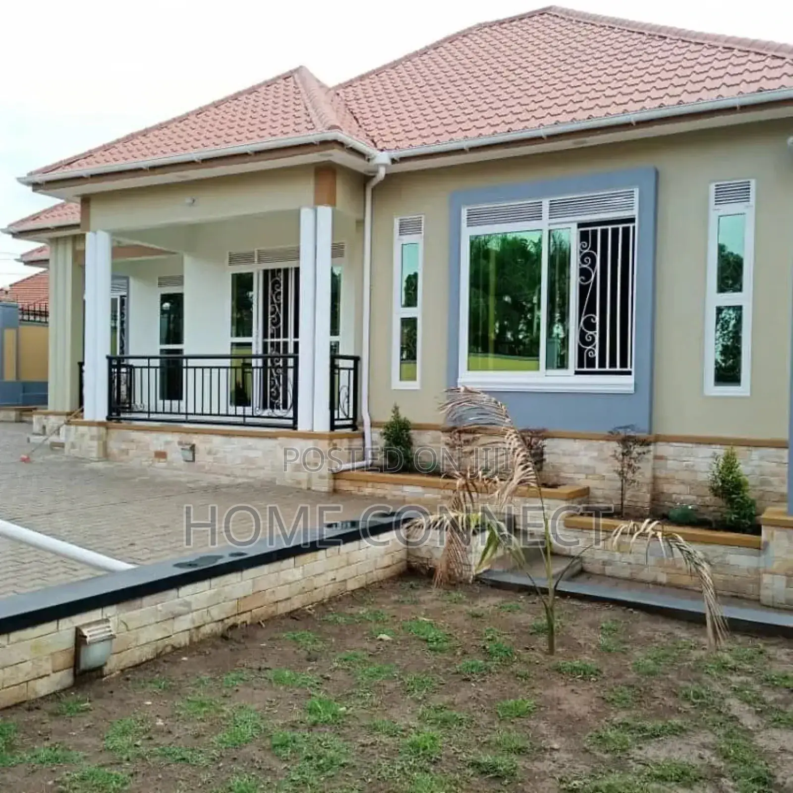 4bdrm Bungalow in Bwebajja Akright, Central Division for rent in Central Division
