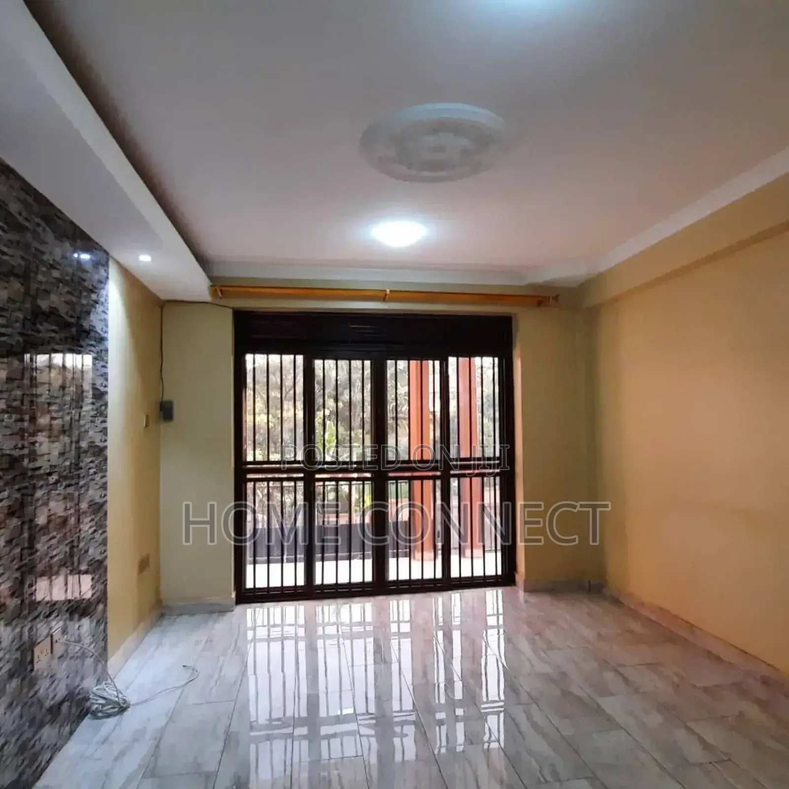 2bdrm Apartment in Muyenga Kironde Road, Central Division for rent in Central Division