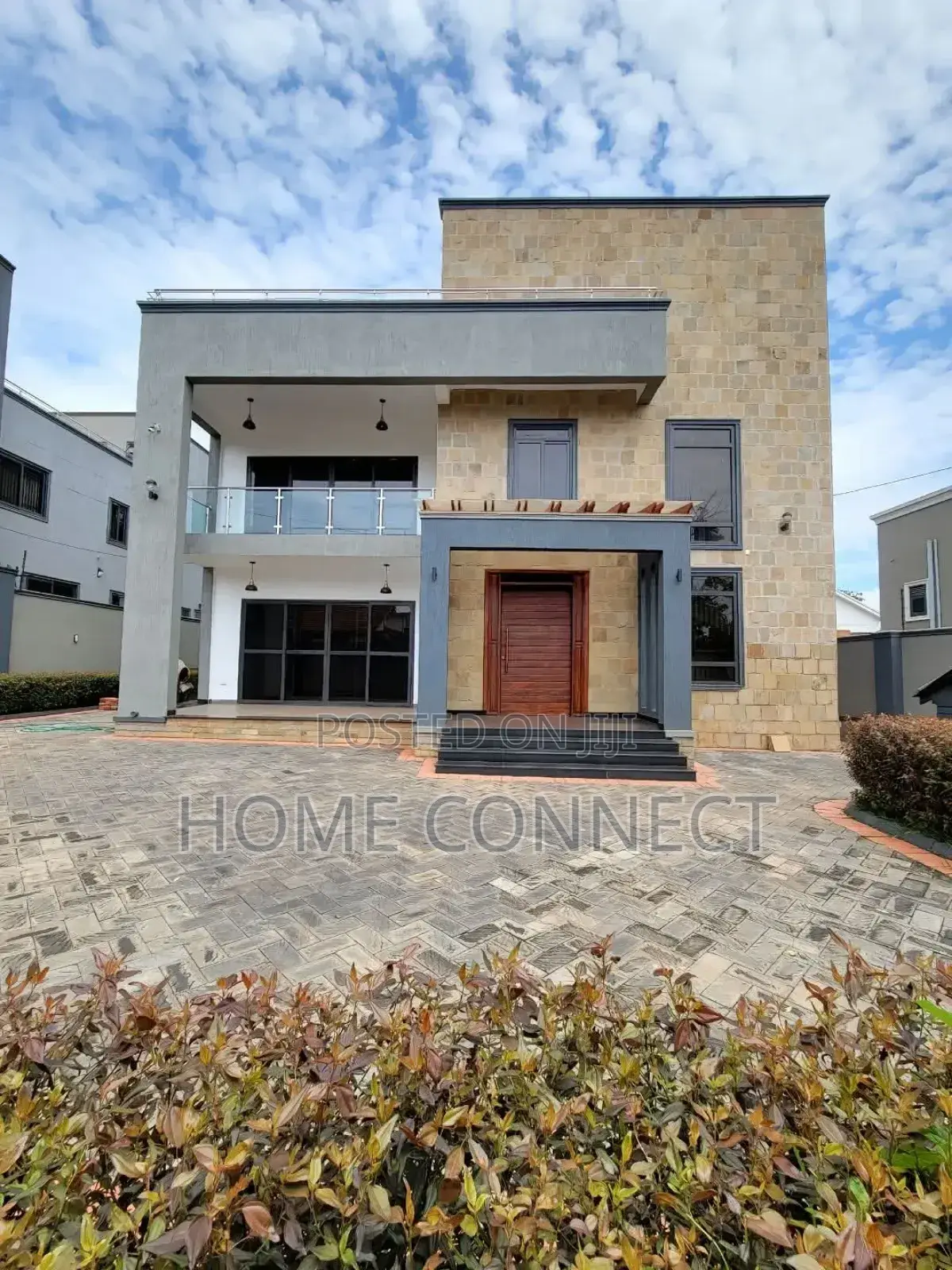 4bdrm Duplex in Muyenga, Central Division for rent in Central Division
