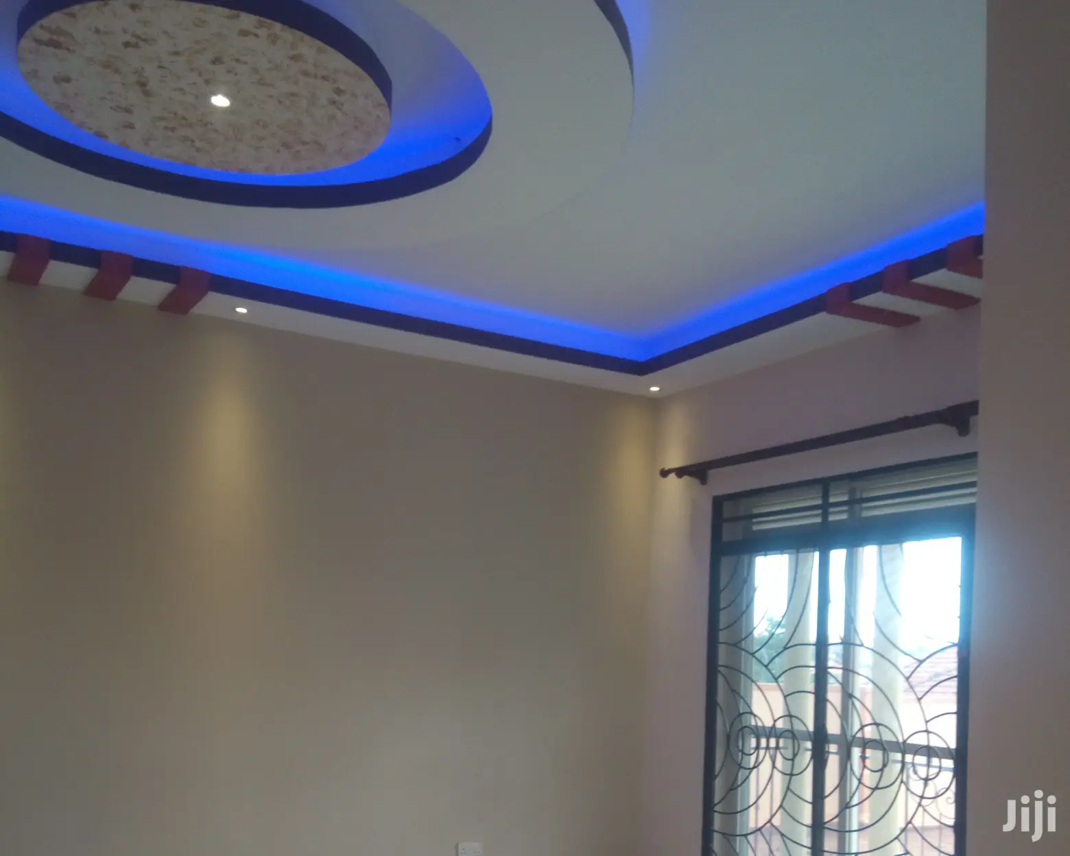 Kira Crystal Amazing Bungaloo On Sale in Kampala